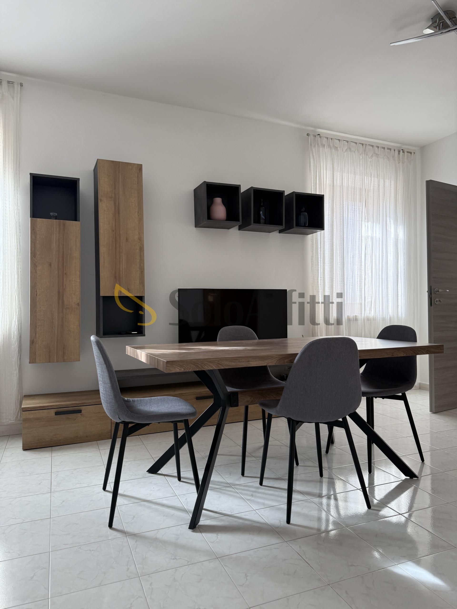 Trilocale con terrazzo in via pretoria, Potenza