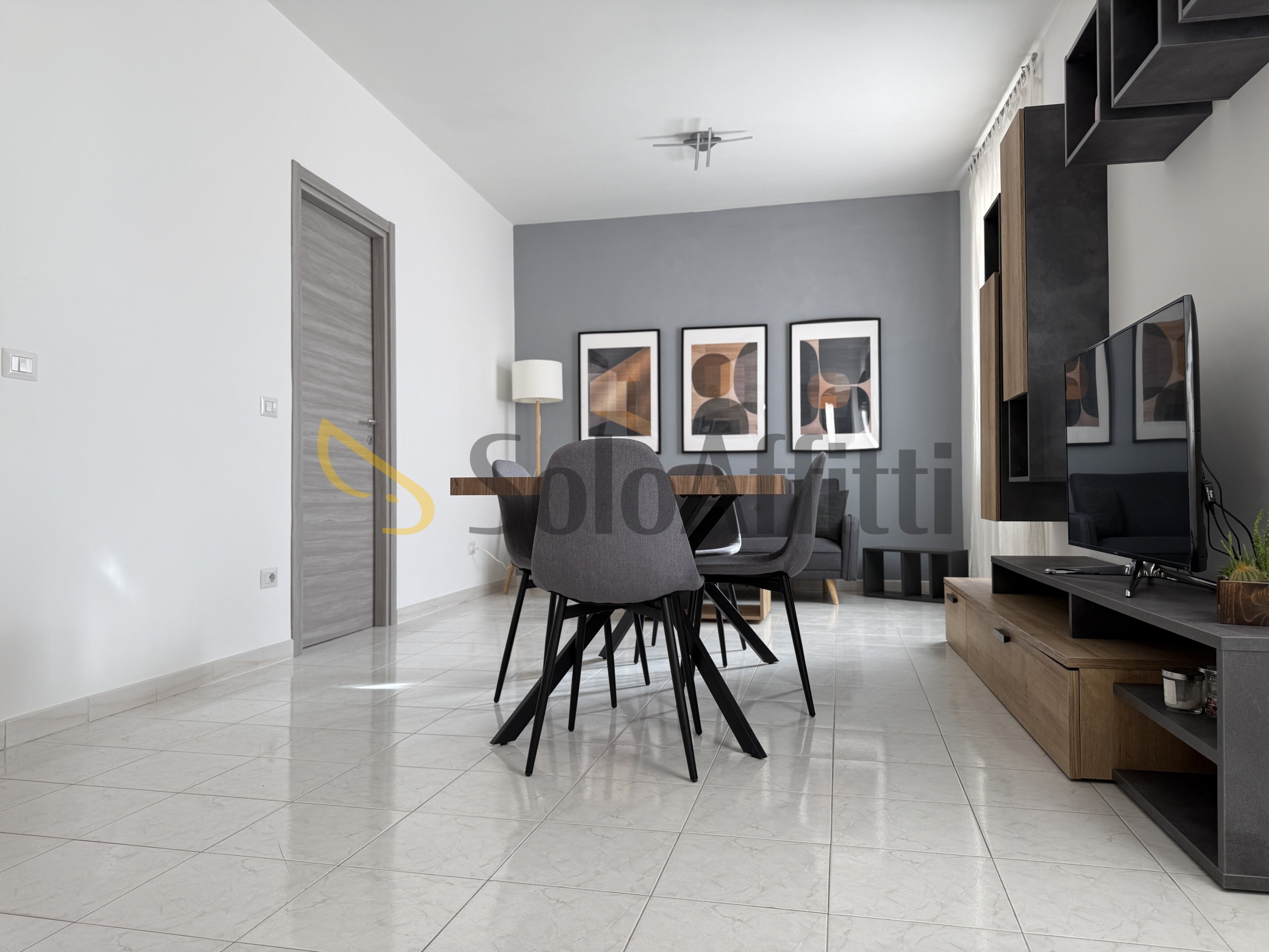 Trilocale con terrazzo in via pretoria, Potenza