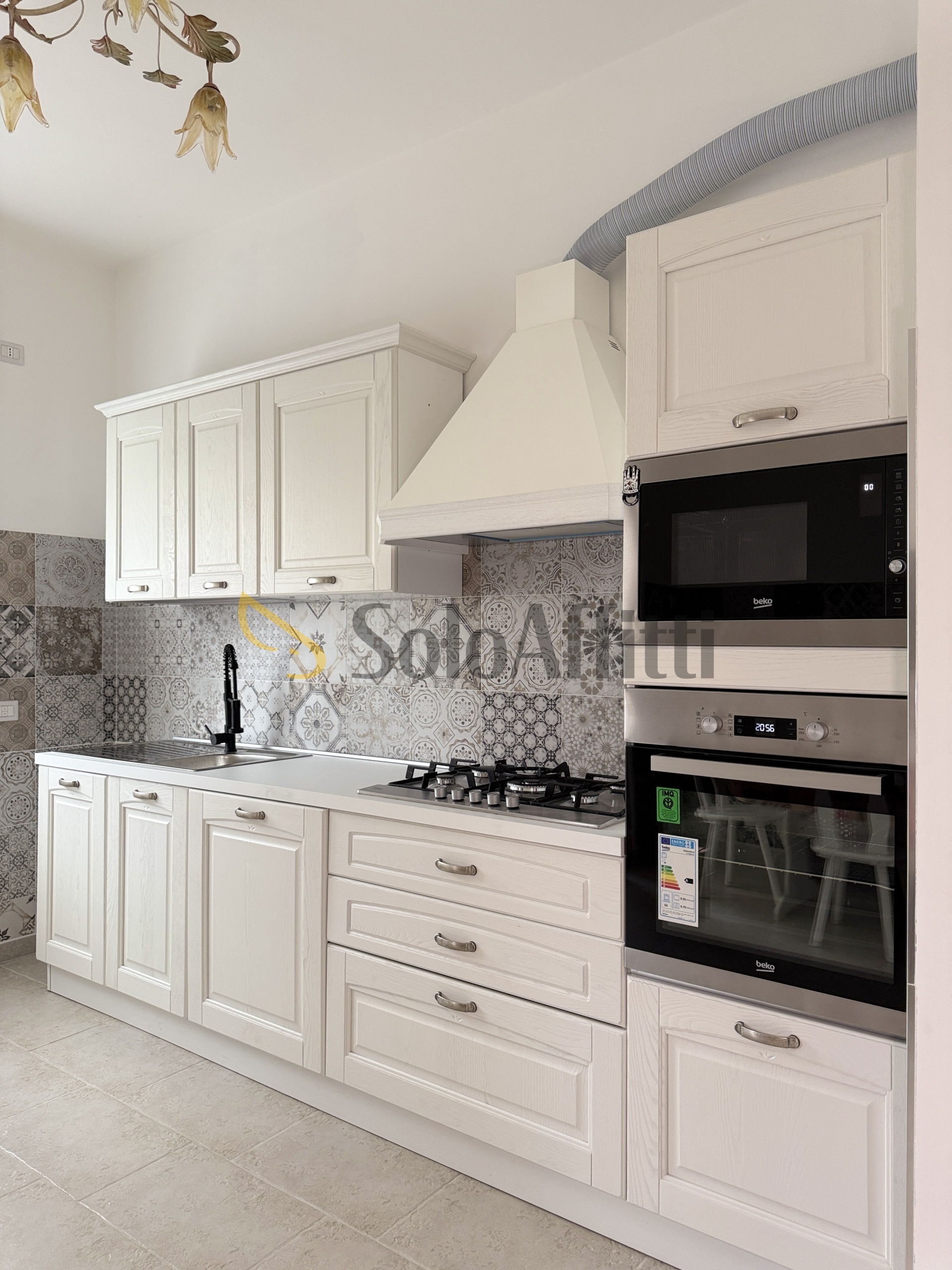 Appartamento con box in via pisa, Potenza