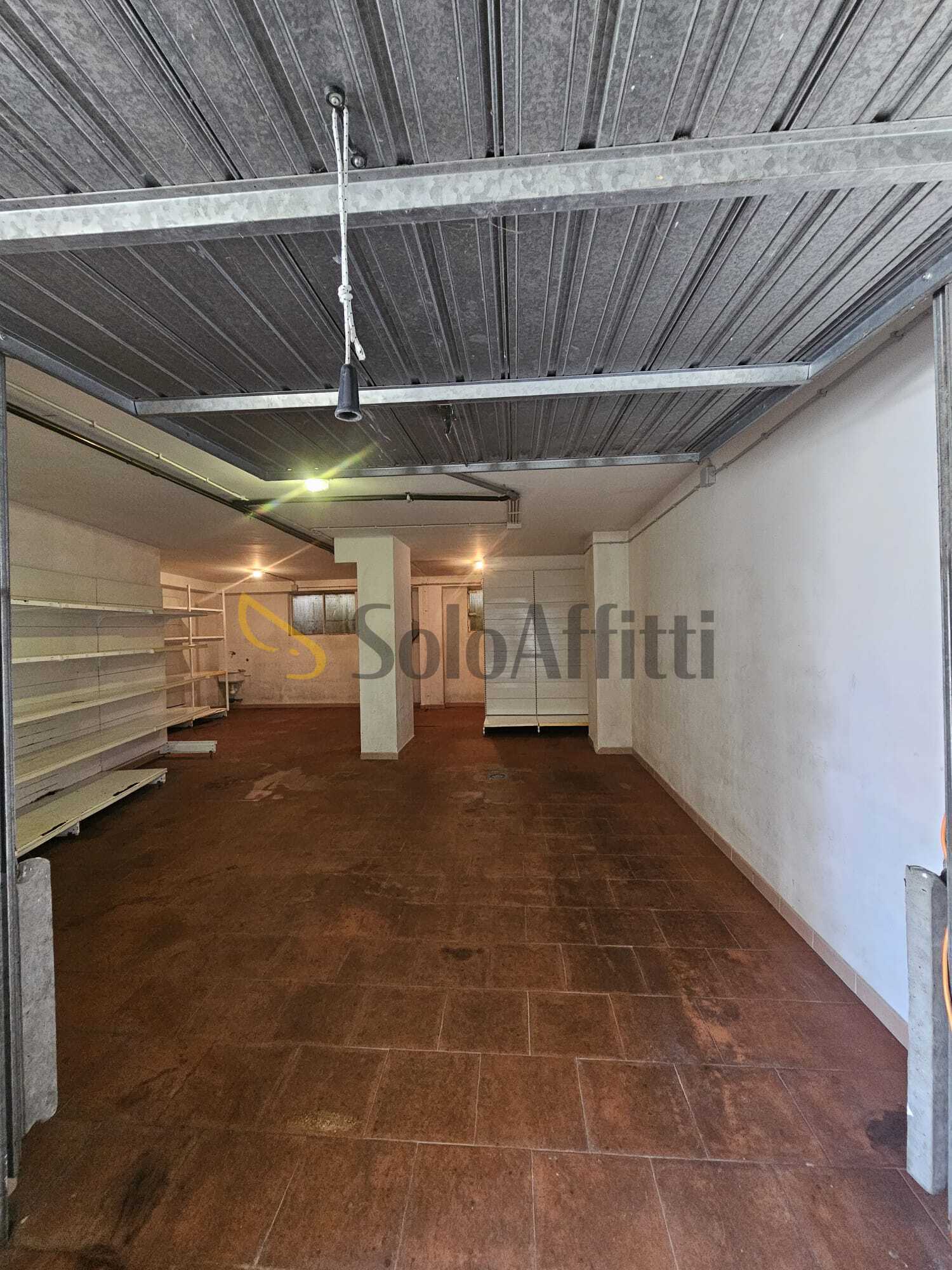 Box/Garage 59mq in affitto in via parigi 46, Potenza