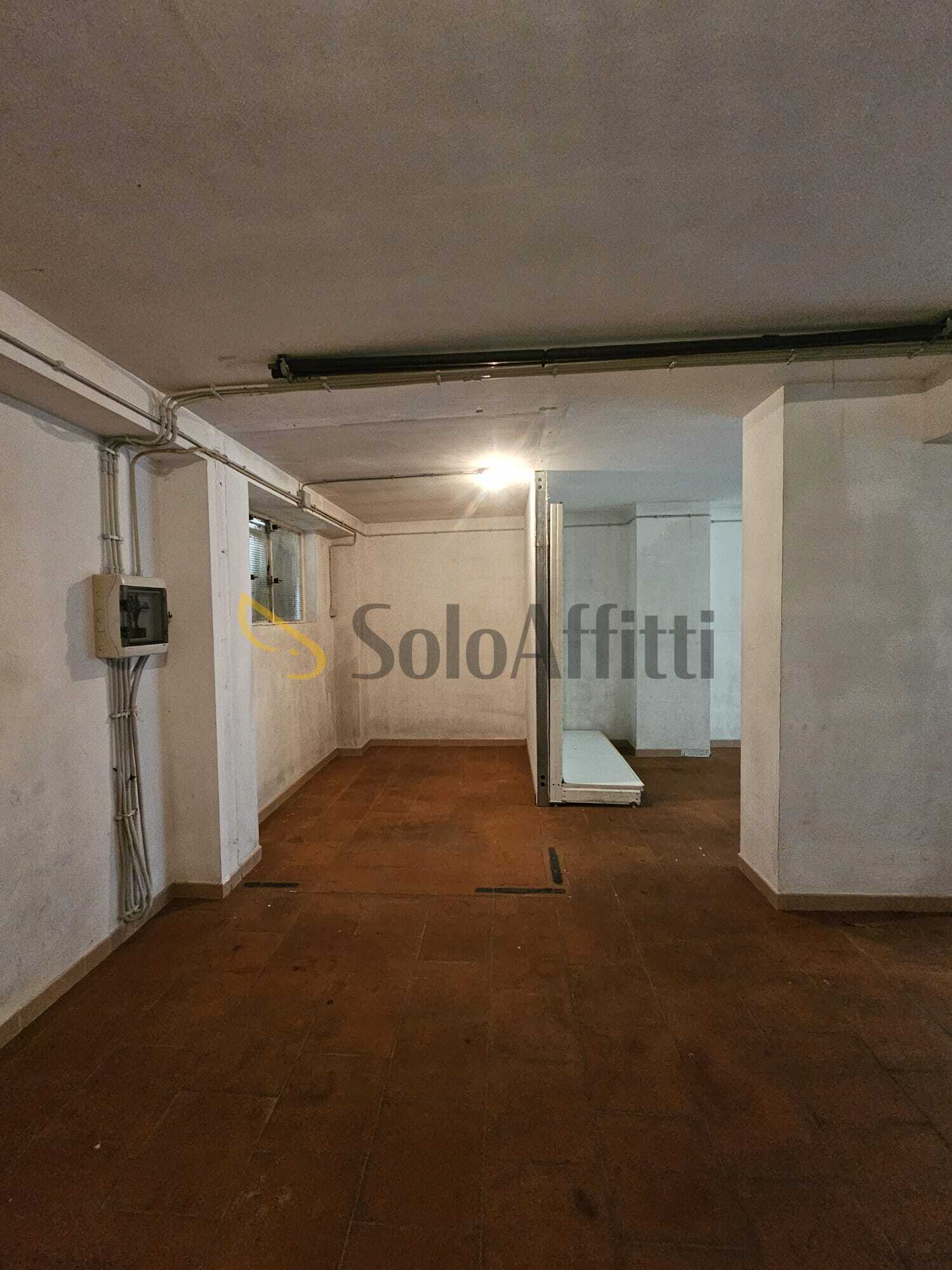 Box/Garage 59mq in affitto in via parigi 46, Potenza