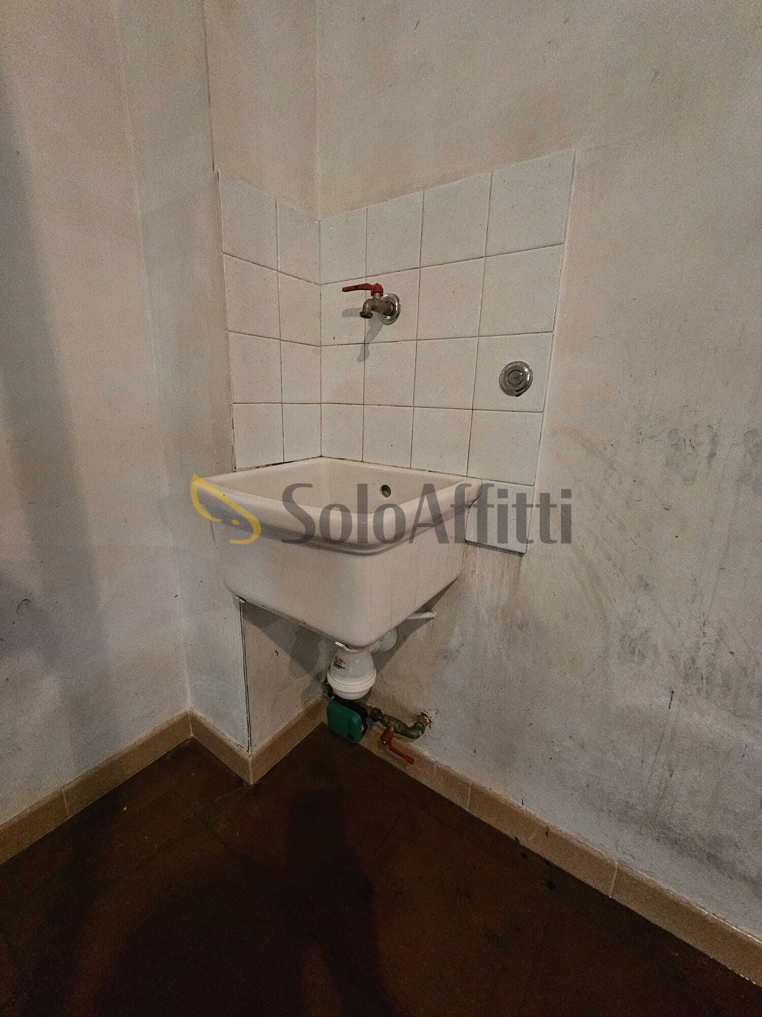 Box/Garage 59mq in affitto in via parigi 46, Potenza