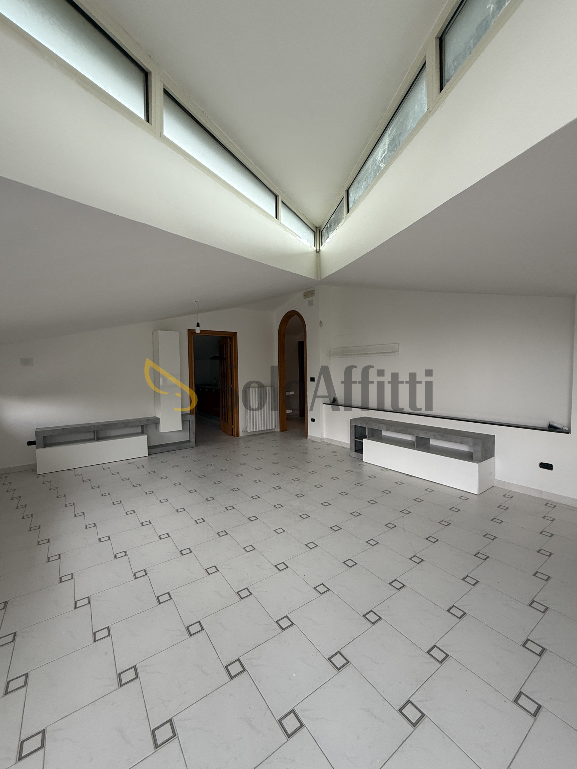 Attico con terrazzo in via rifreddo, Potenza