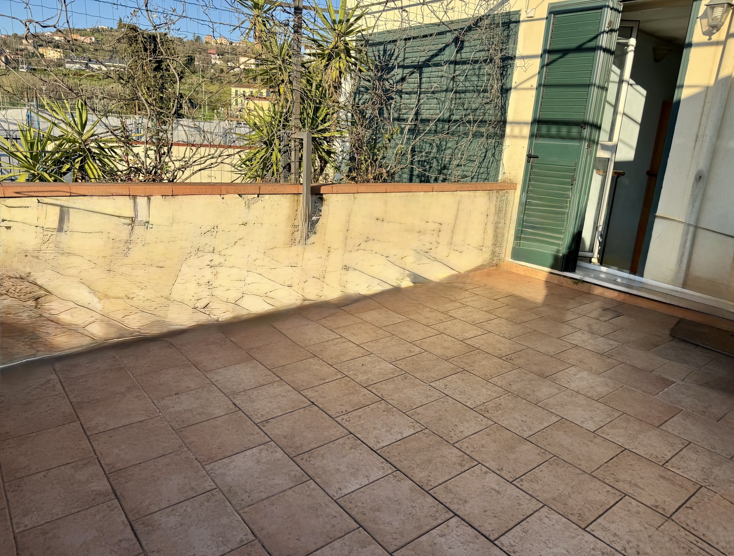 Trilocale con box in via delle pianazze 150, La Spezia