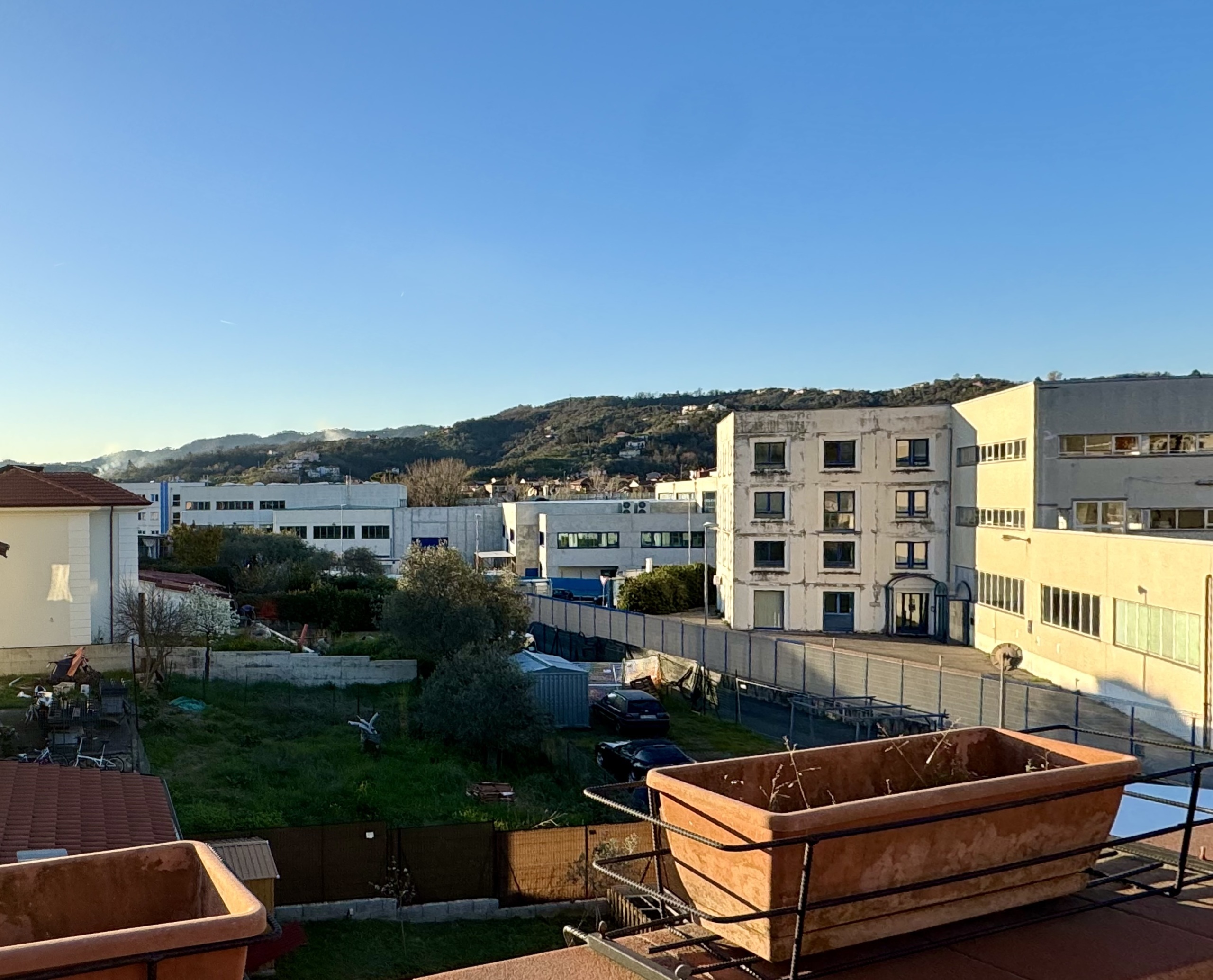 Trilocale con box in via delle pianazze 150, La Spezia