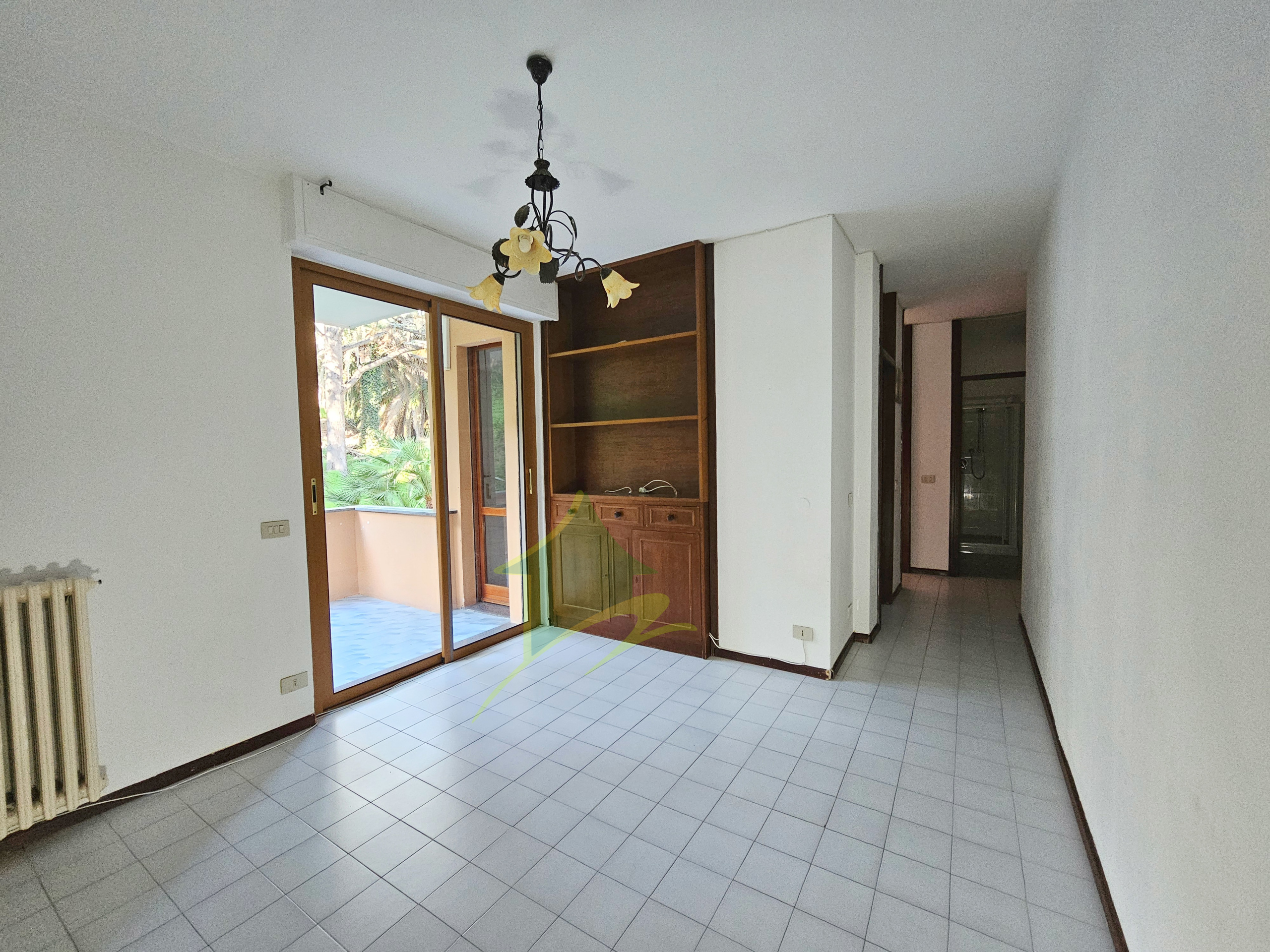 Trilocale con terrazzo in corso marconi 298, San Remo