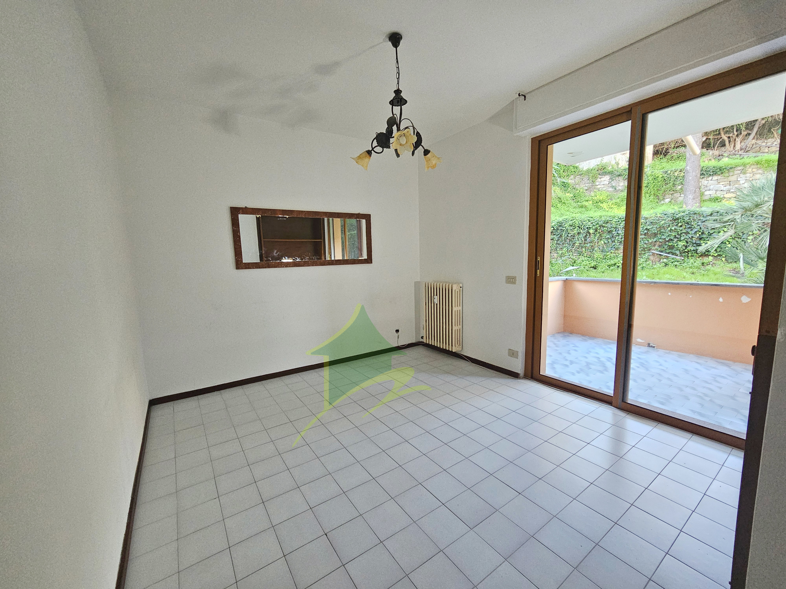 Trilocale con terrazzo in corso marconi 298, San Remo
