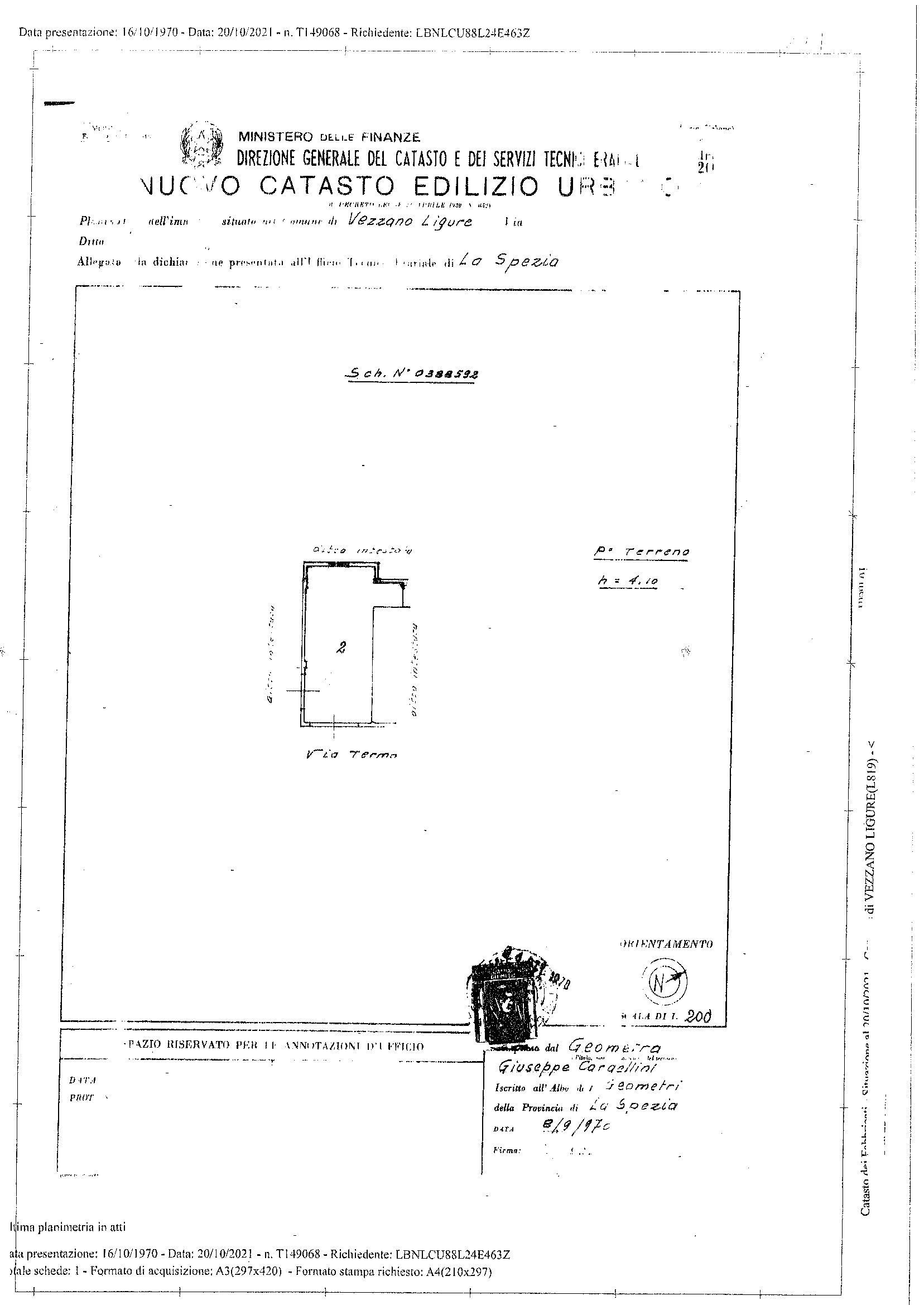 Locale commerciale in vendita a Vezzano Ligure