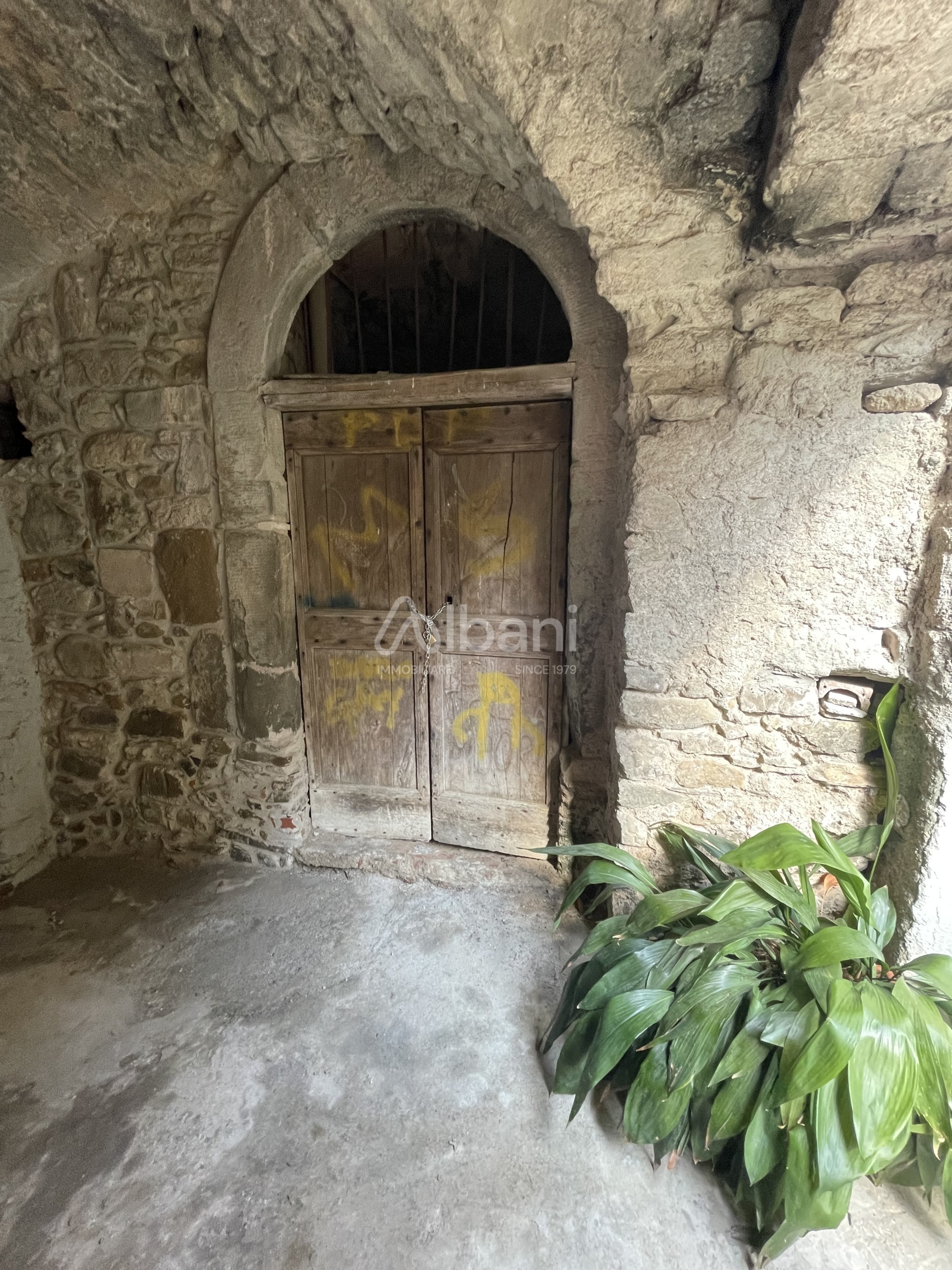 Casa indipendente da ristrutturare, Bolano montebello di mezzo