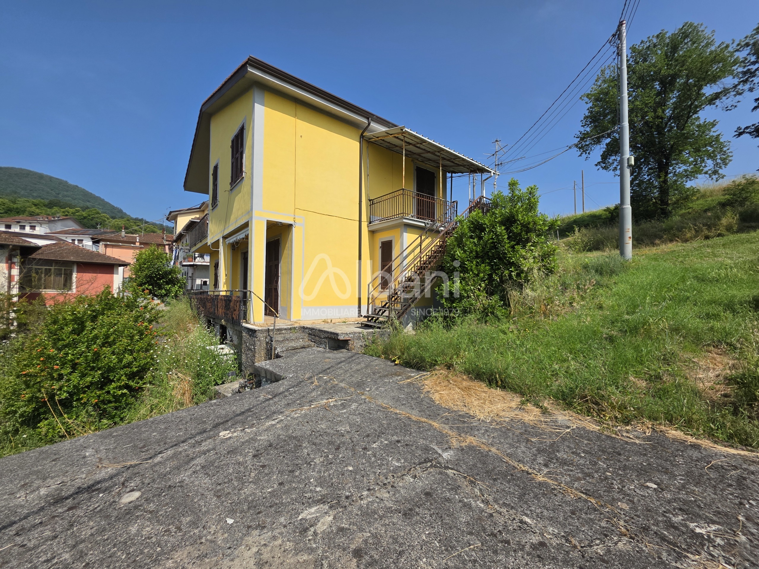 Casa indipendente con giardino a Ricc del Golfo di Spezia