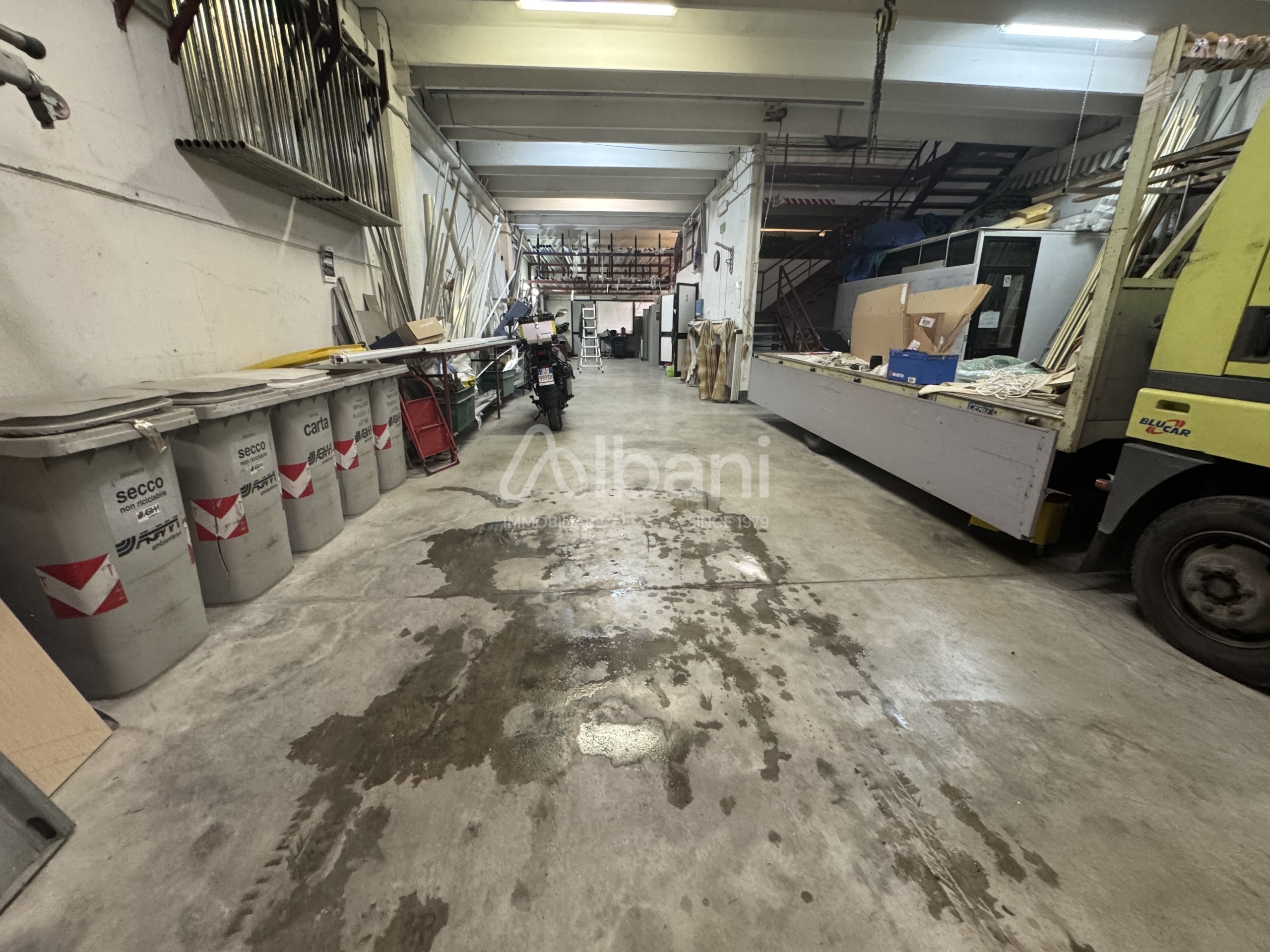 Capannone in vendita a La Spezia