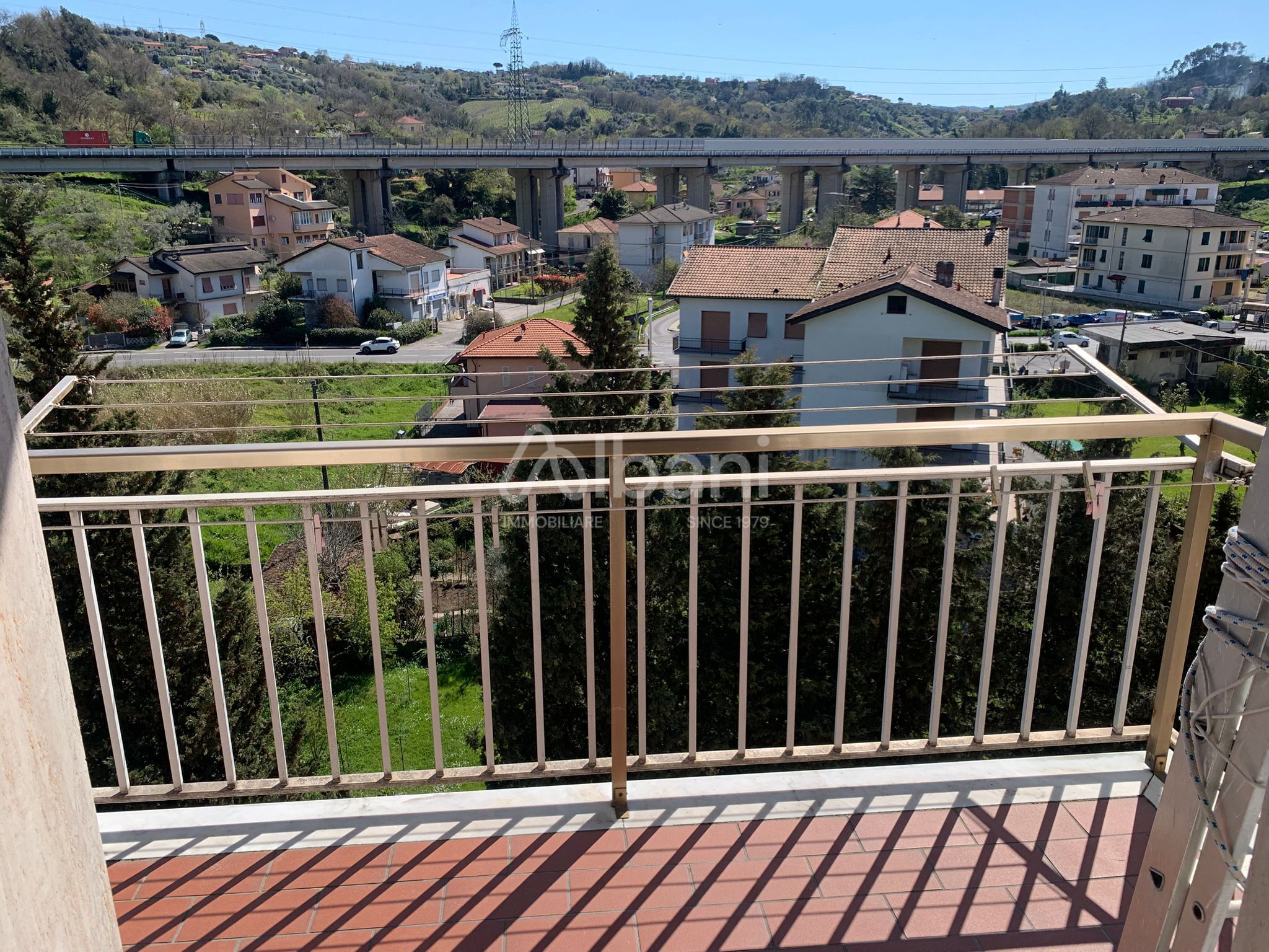 Trilocale in vendita a Vezzano Ligure