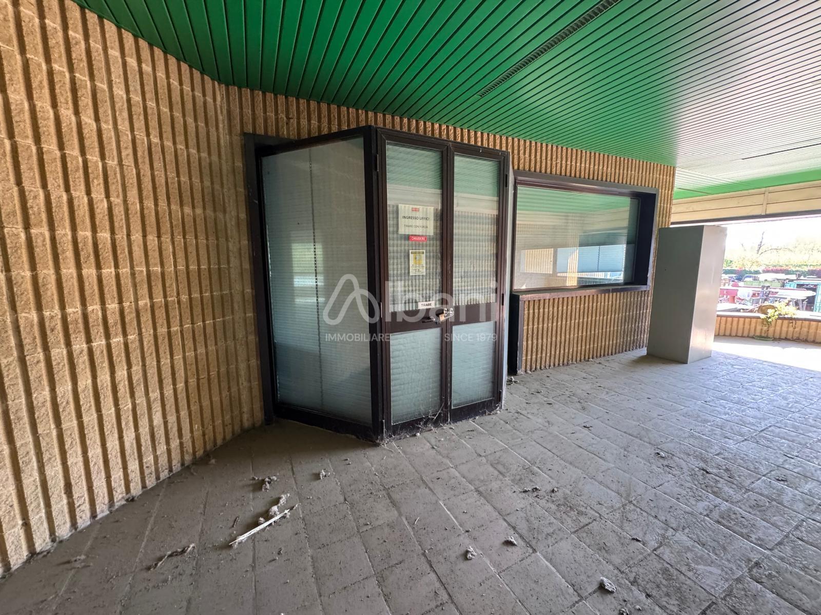 Capannone in vendita a La Spezia