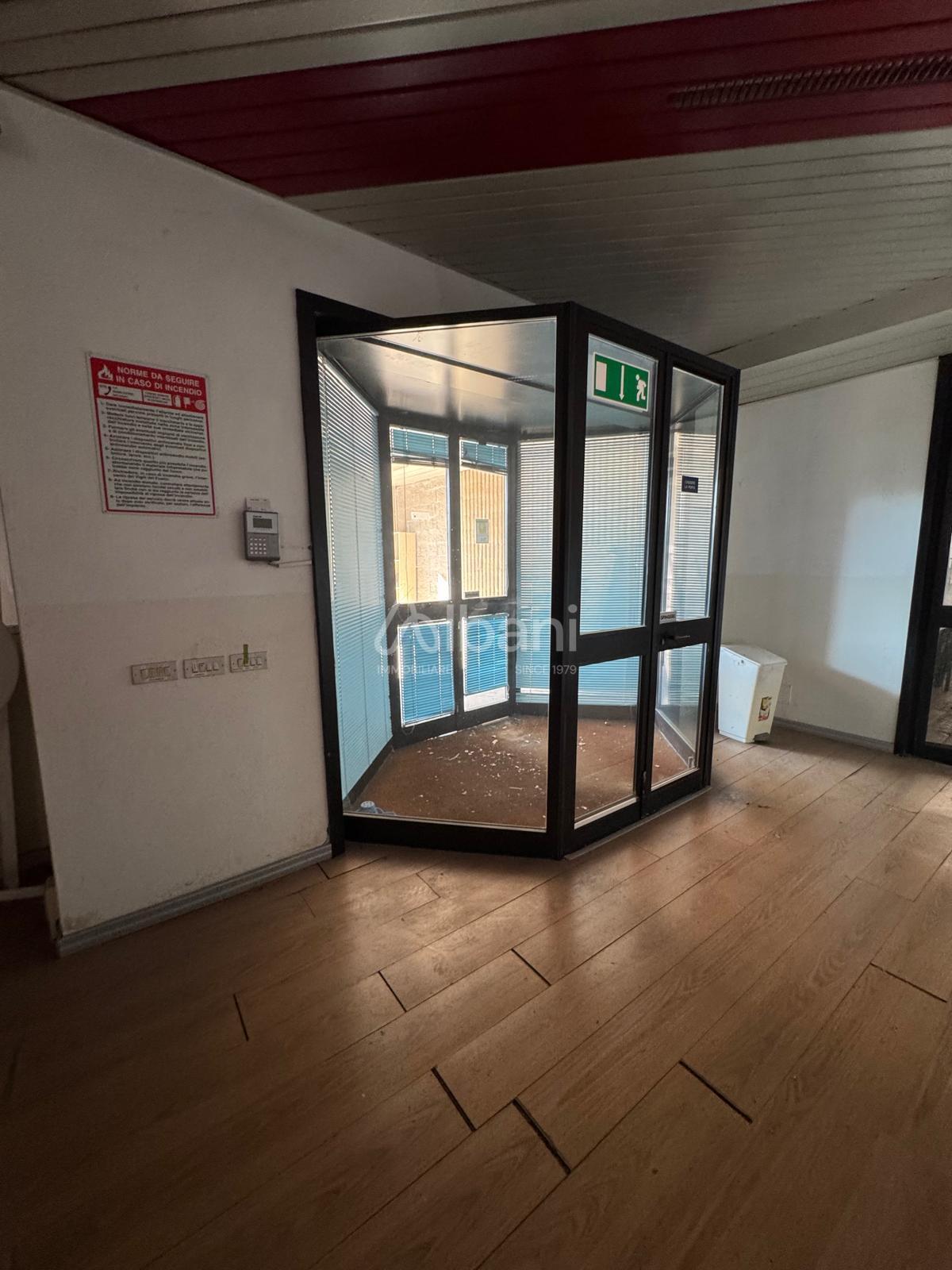 Capannone in vendita a La Spezia