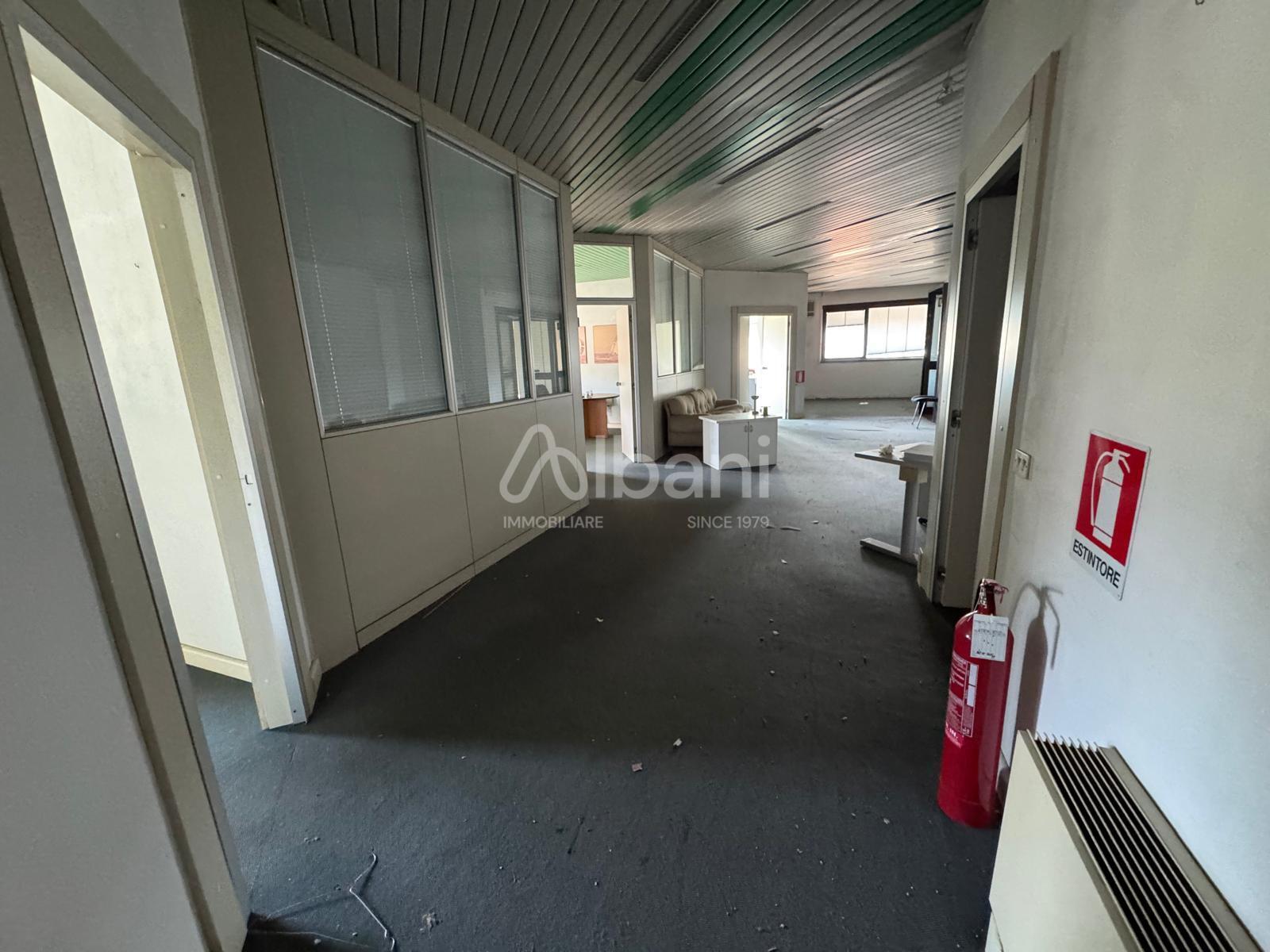 Capannone in vendita a La Spezia