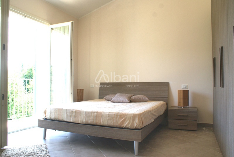 Casa indipendente con giardino, Arcola pietralba