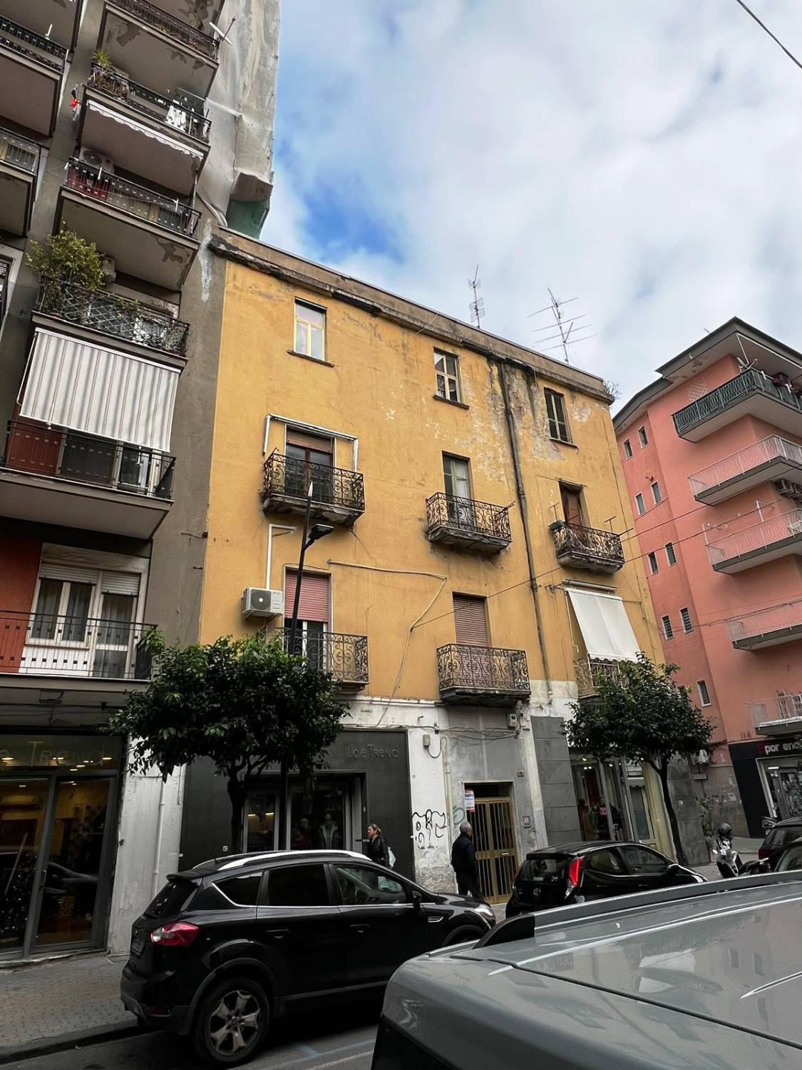 Quadrilocale da ristrutturare a Battipaglia