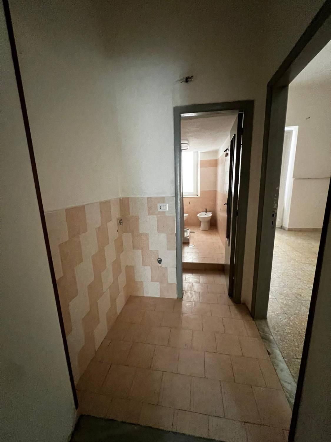 Bilocale da ristrutturare a Battipaglia