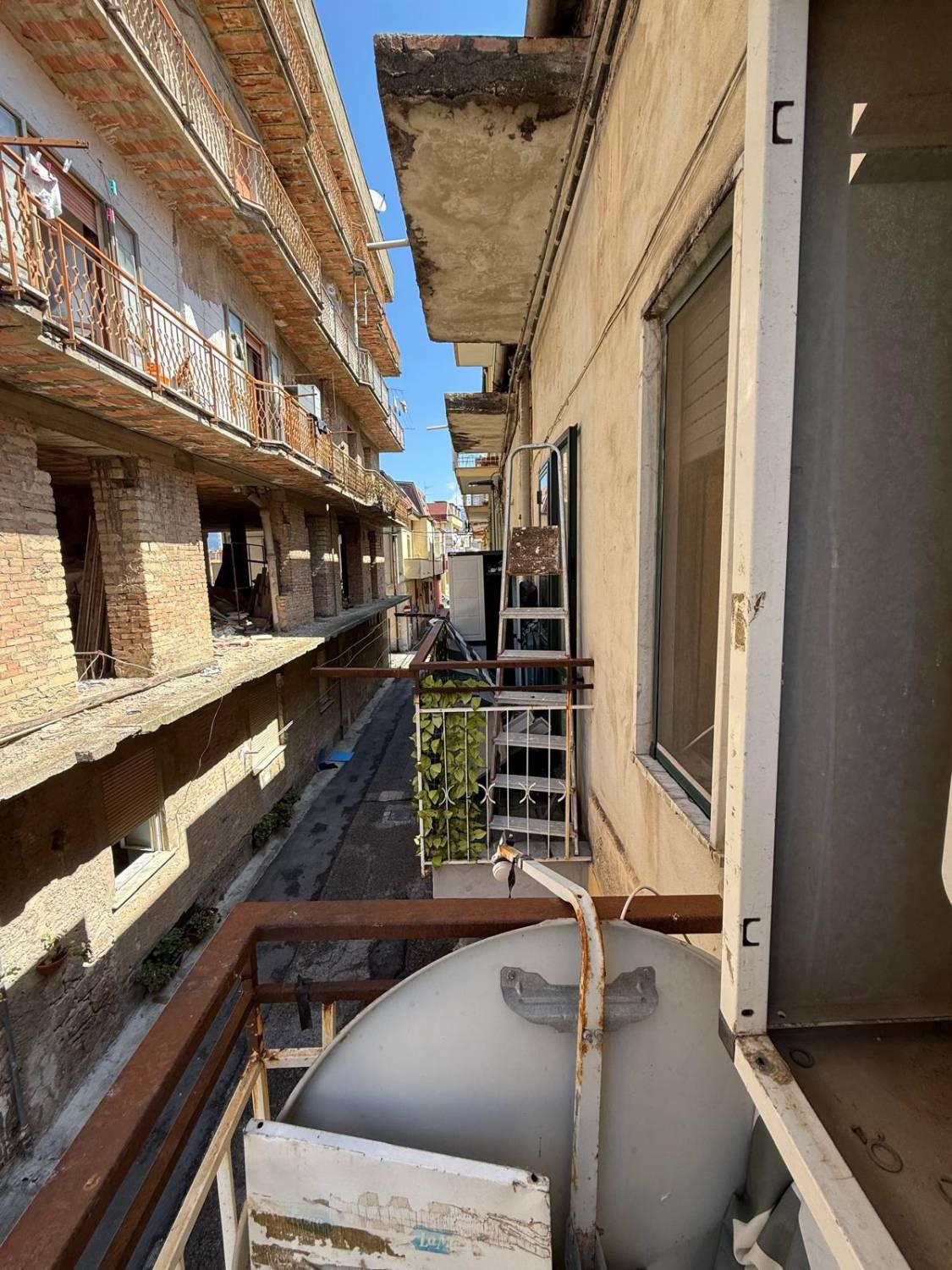 Trilocale da ristrutturare a Battipaglia