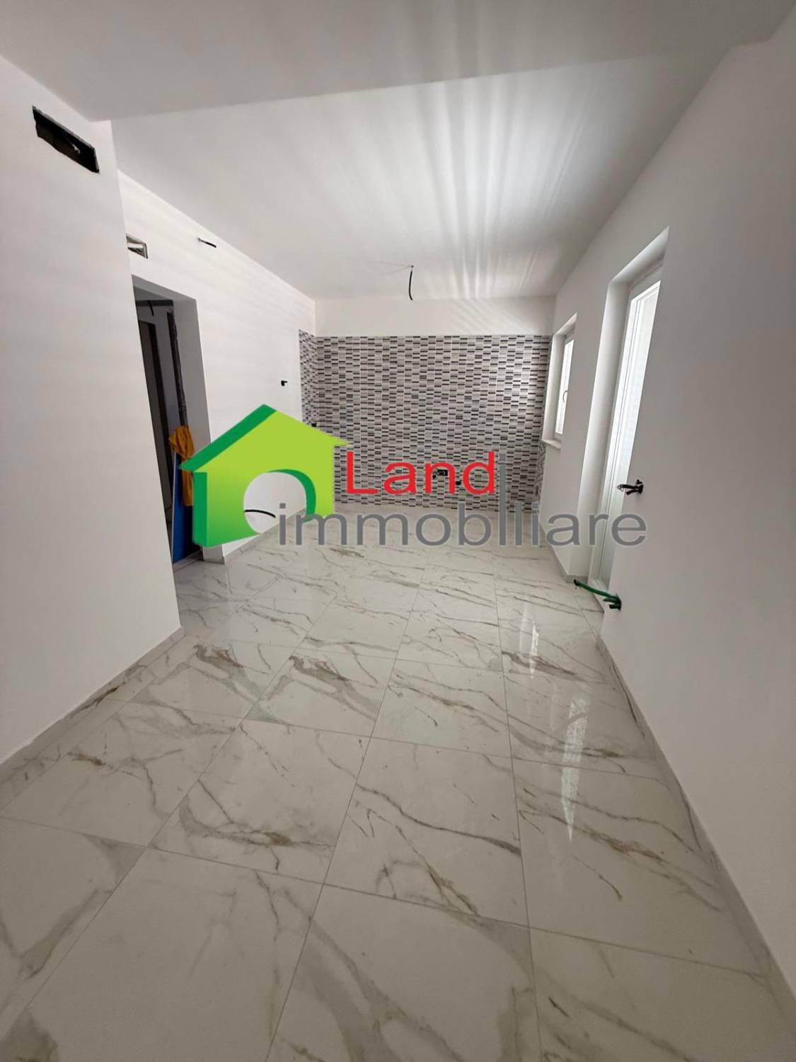Trilocale con box a Battipaglia