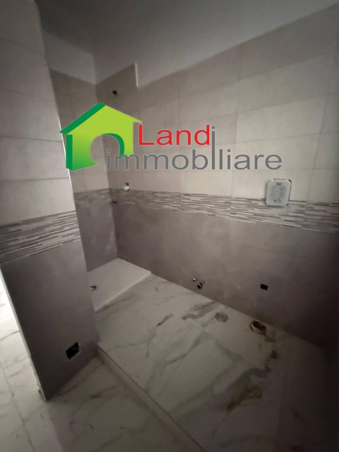 Trilocale con box a Battipaglia