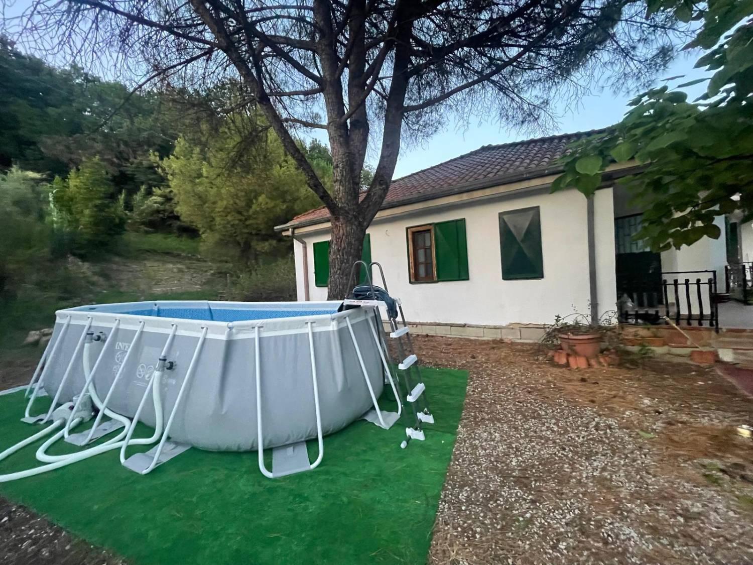 Villa Bifamiliare con giardino a Montecorvino Pugliano