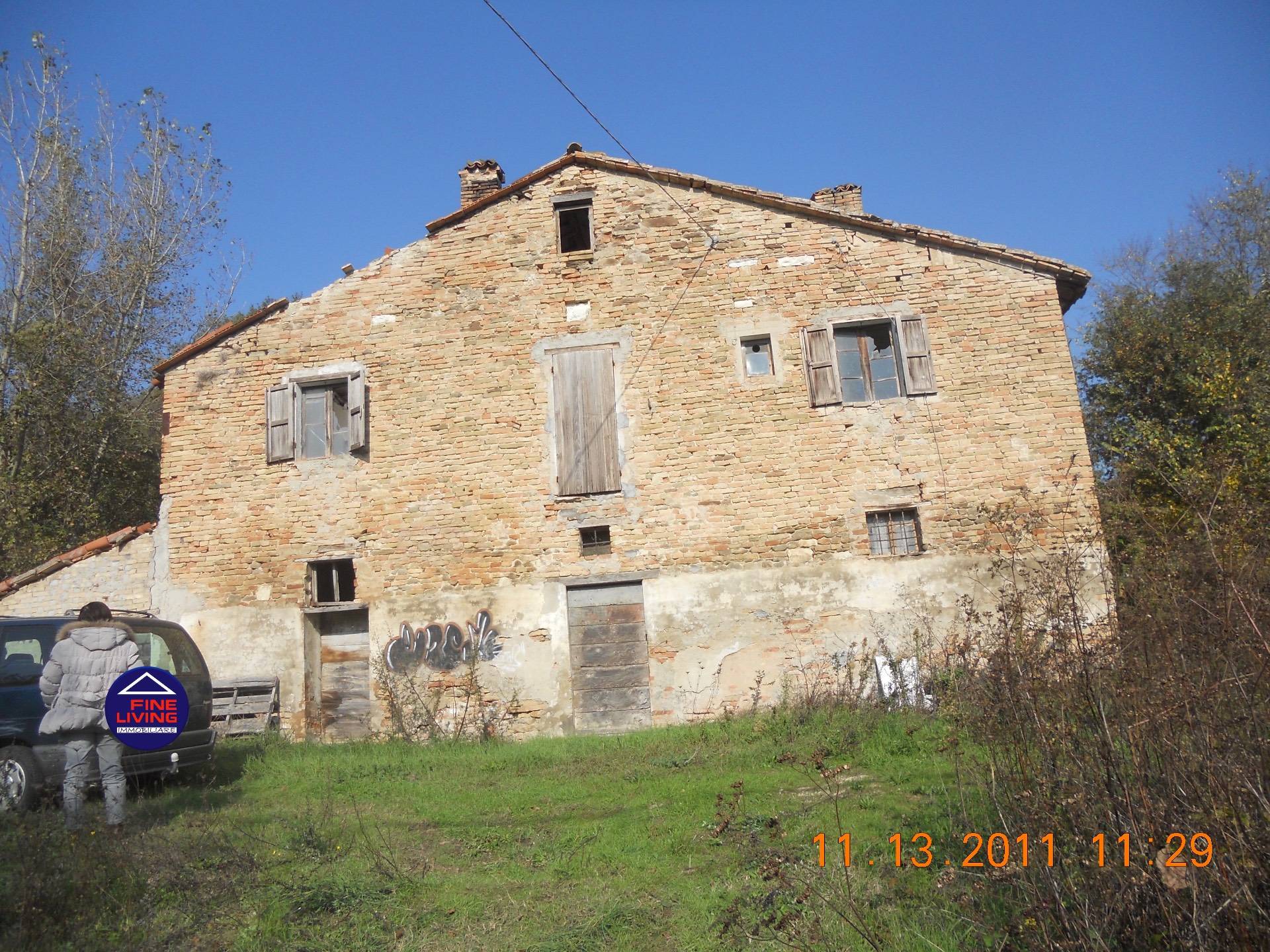 Rustico in vendita a Urbino, Trasanni