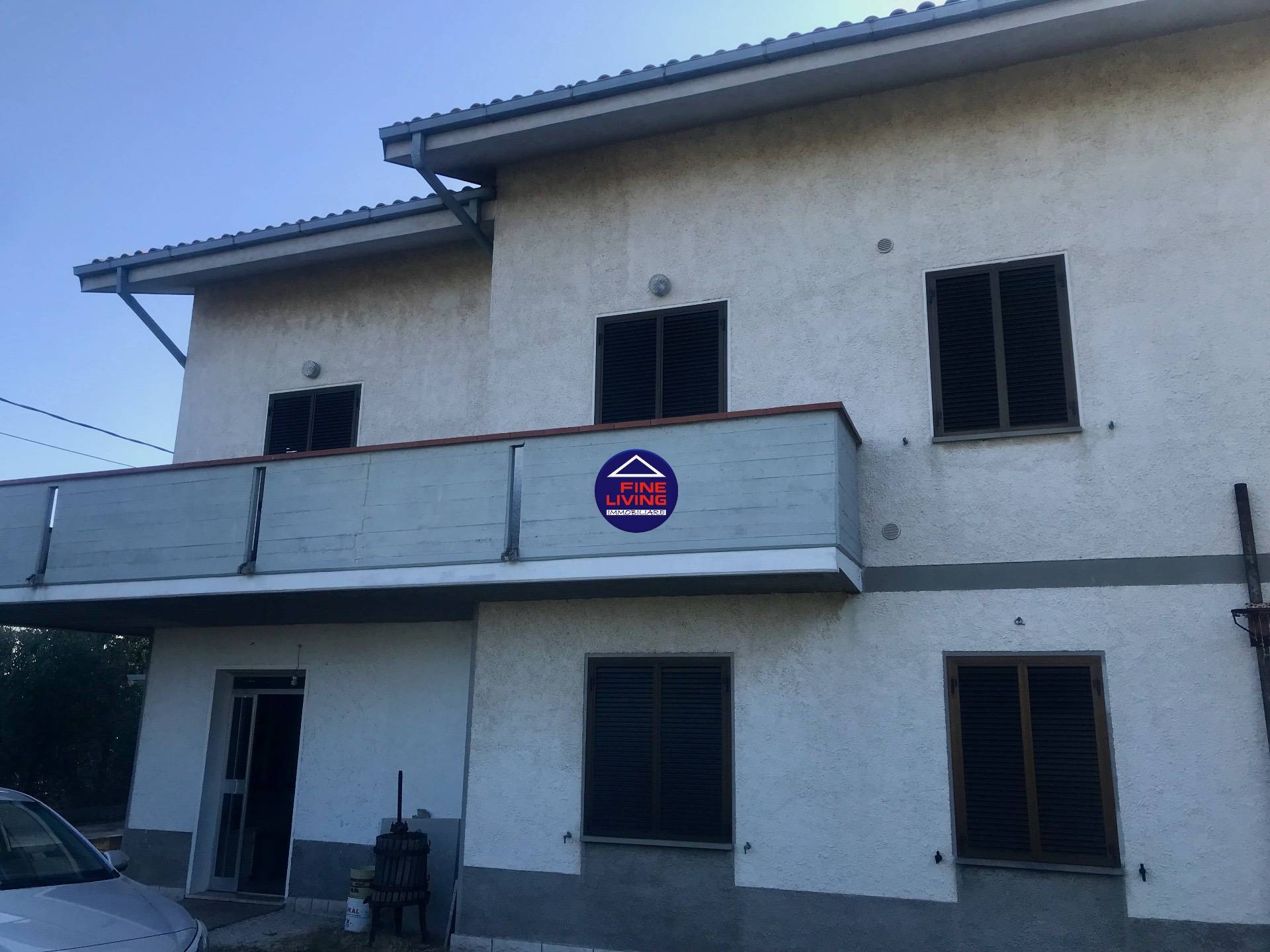 Villa in vendita a Colli al Metauro
