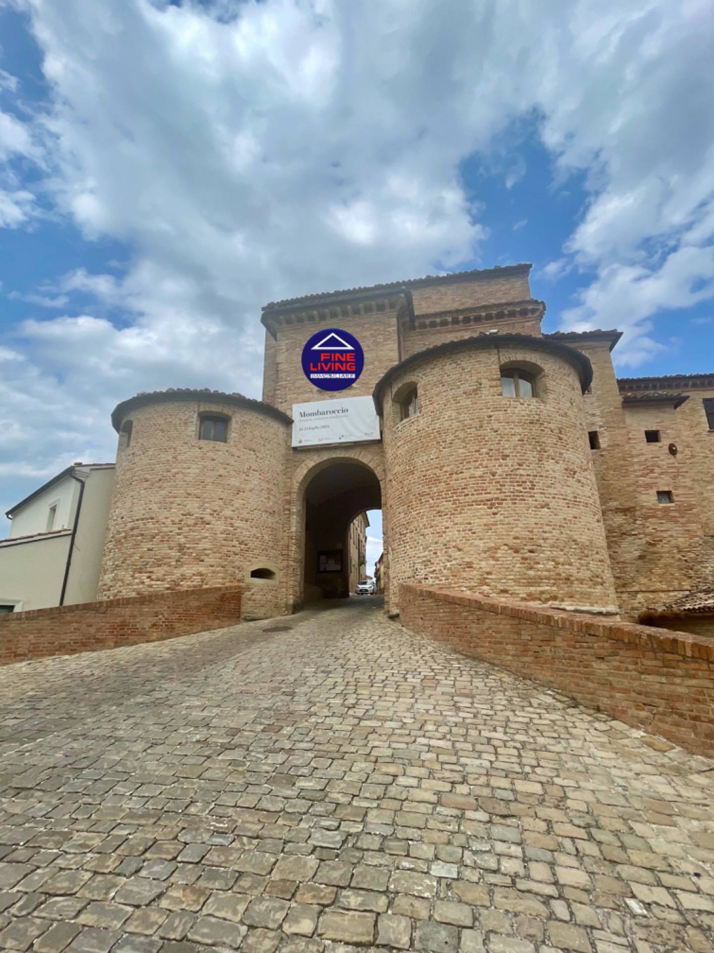Appartamento in vendita a Mombaroccio