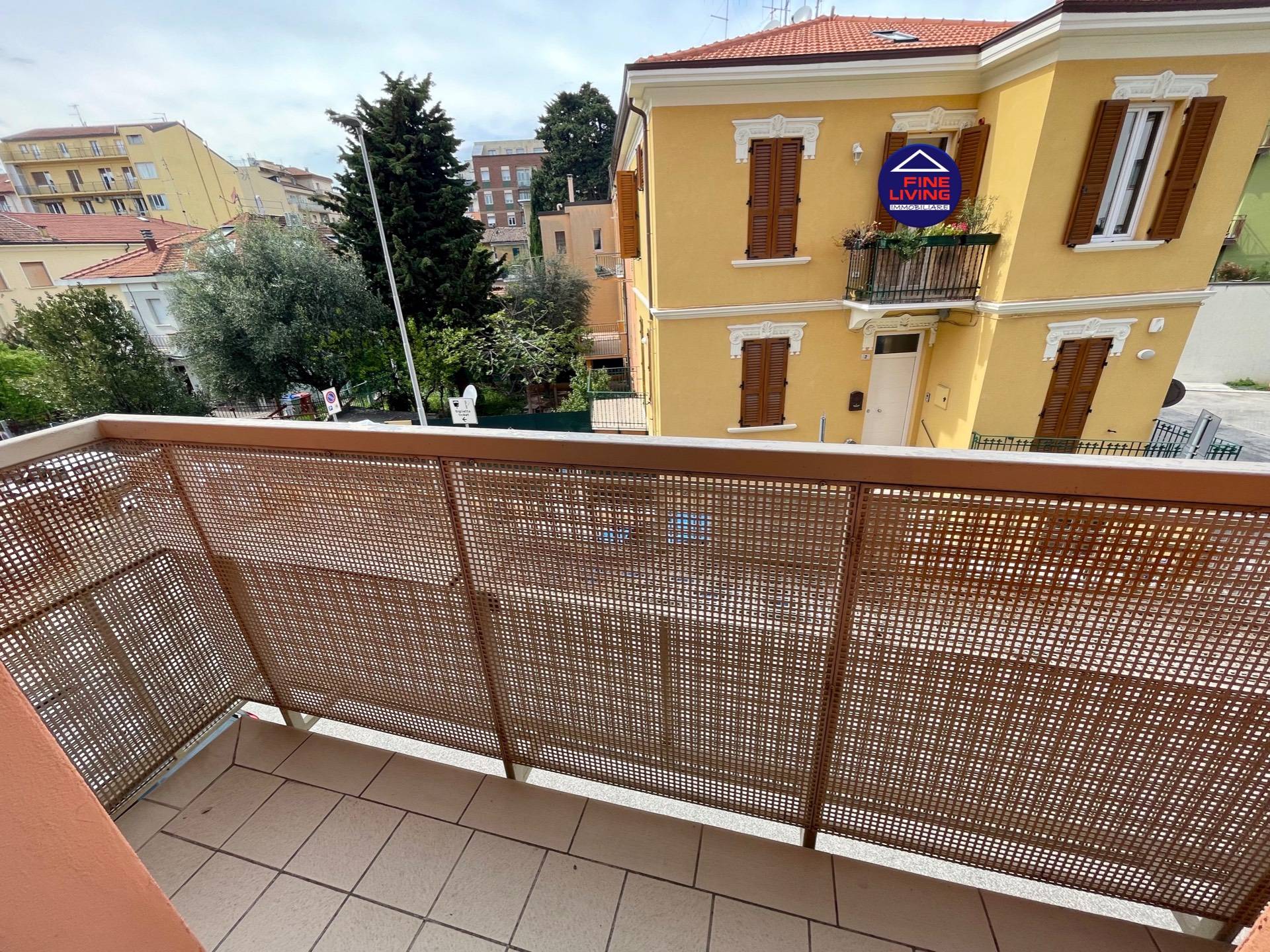 Appartamento in vendita a Pesaro, Centro