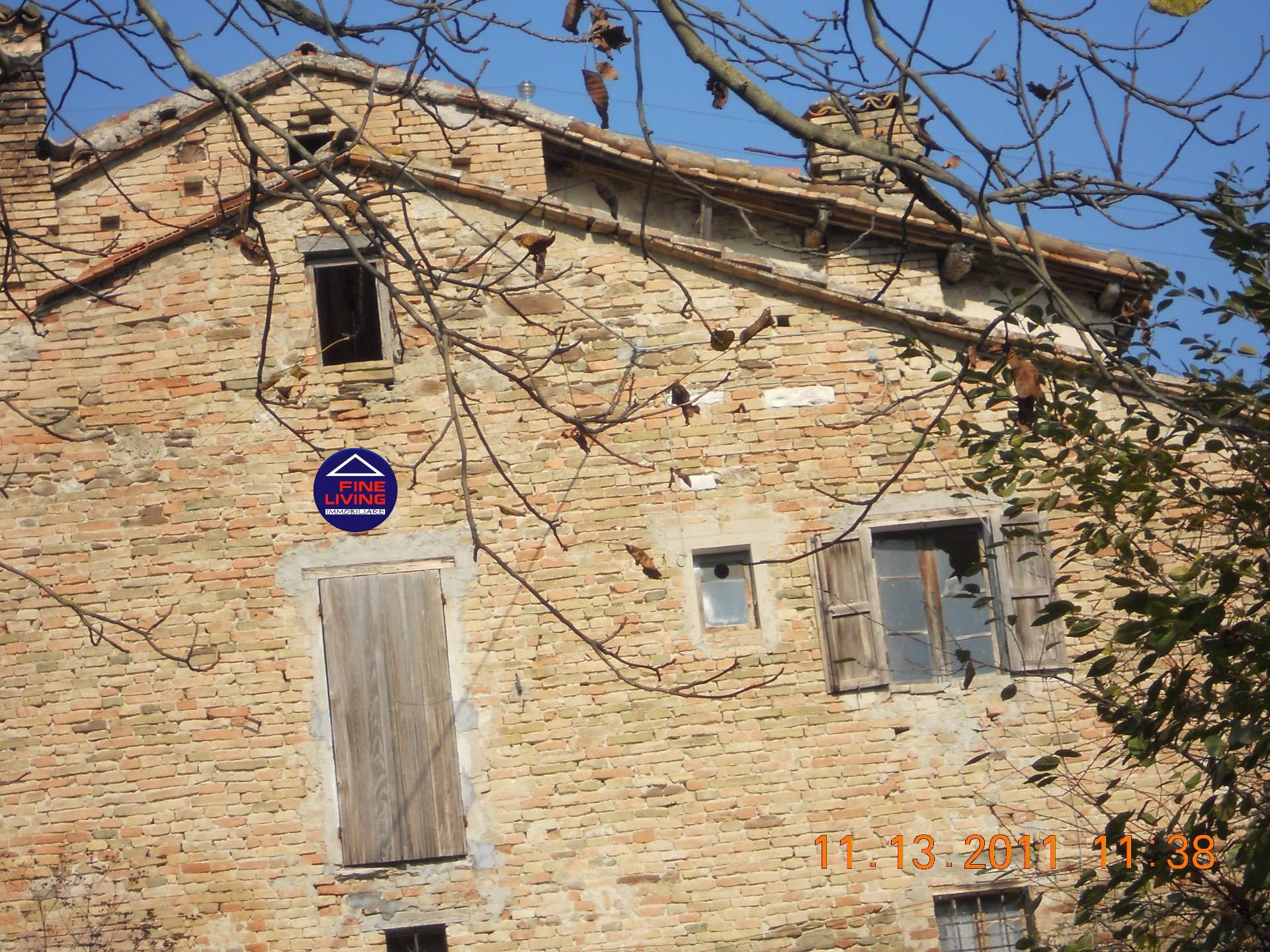 Rustico in vendita a Urbino, Trasanni