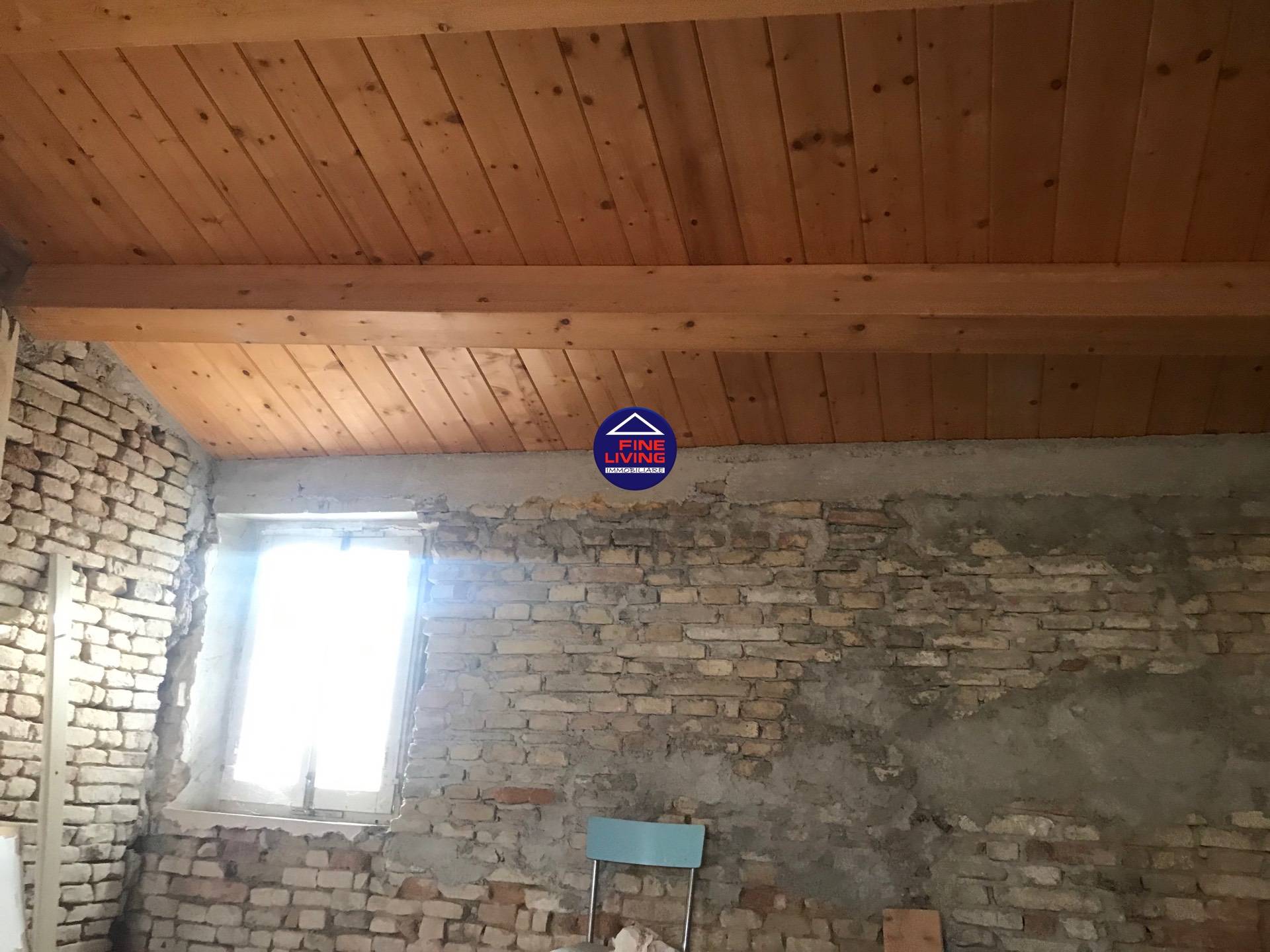 Casa singola in vendita a Mombaroccio