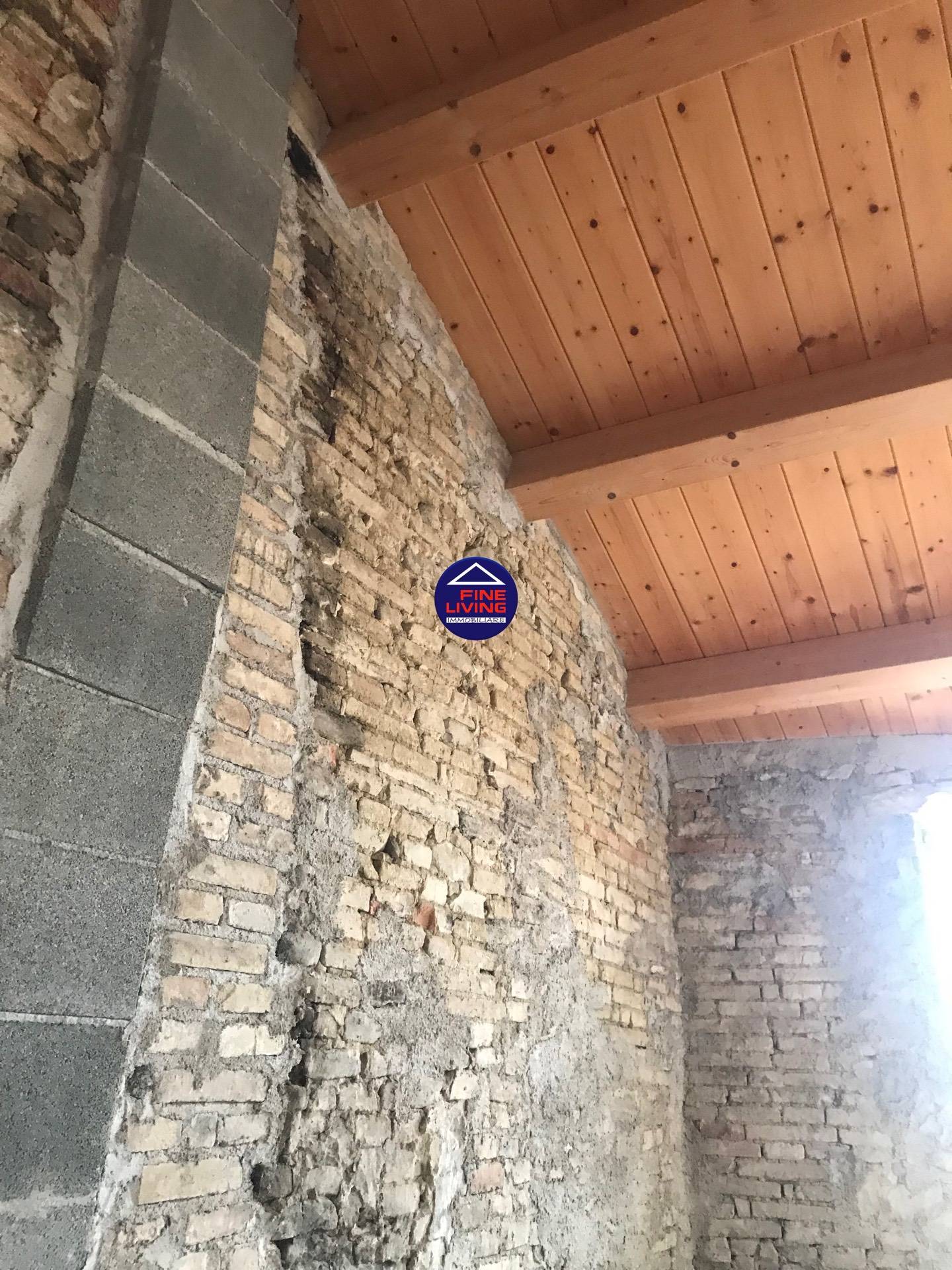 Casa singola in vendita a Mombaroccio