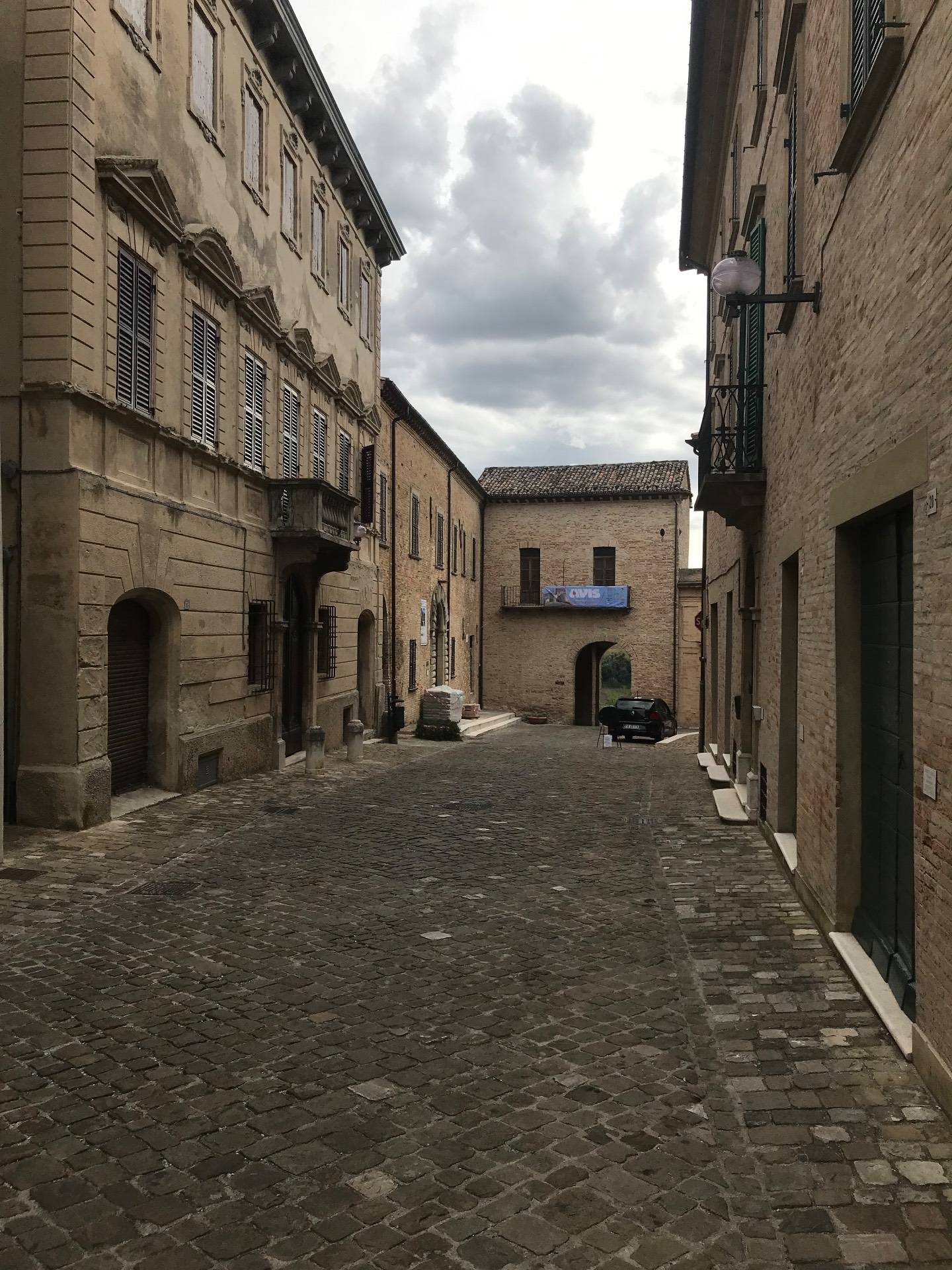 Casa singola in vendita a Mombaroccio, Cairo