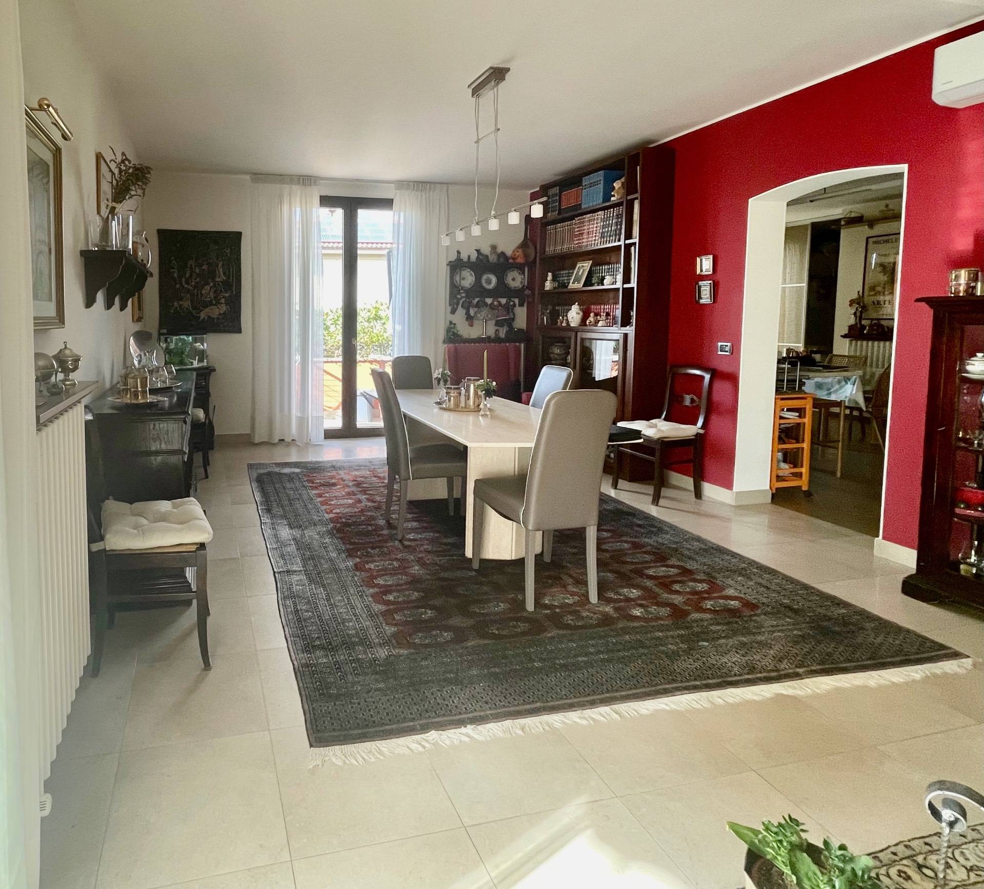 Villa in vendita a Mombaroccio, Villagrande