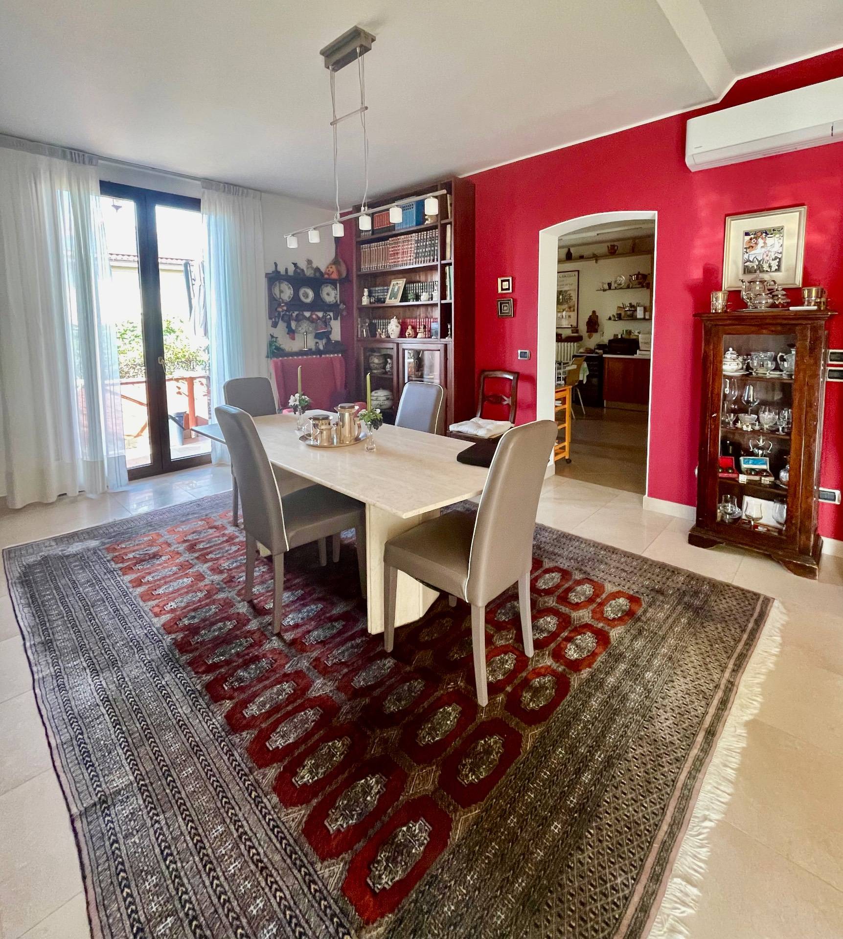 Villa in vendita a Mombaroccio, Villagrande