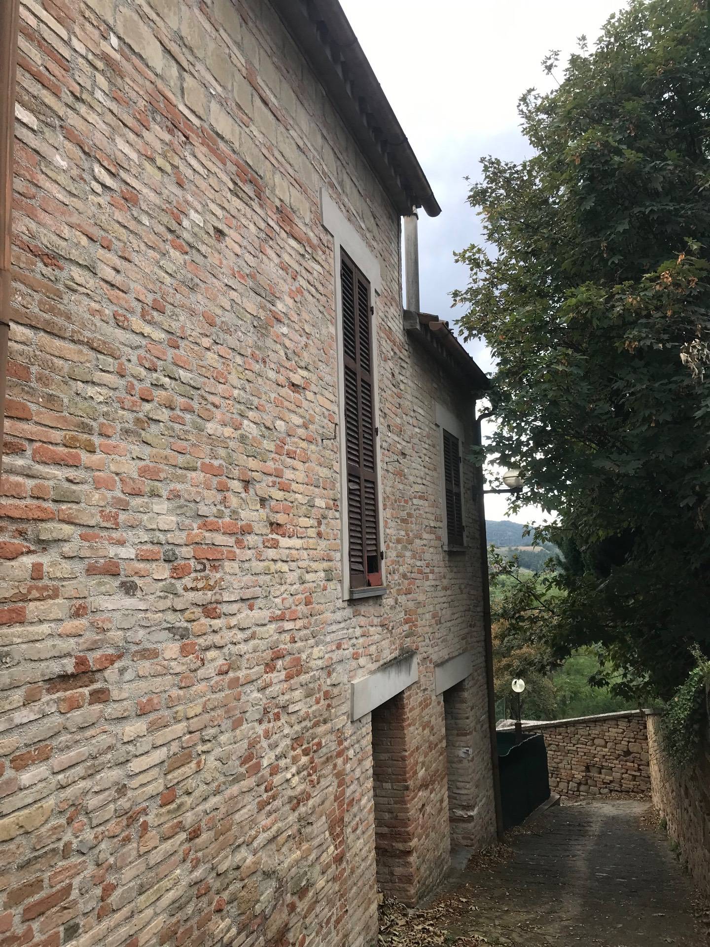 Casa singola in vendita a Mombaroccio, Cairo