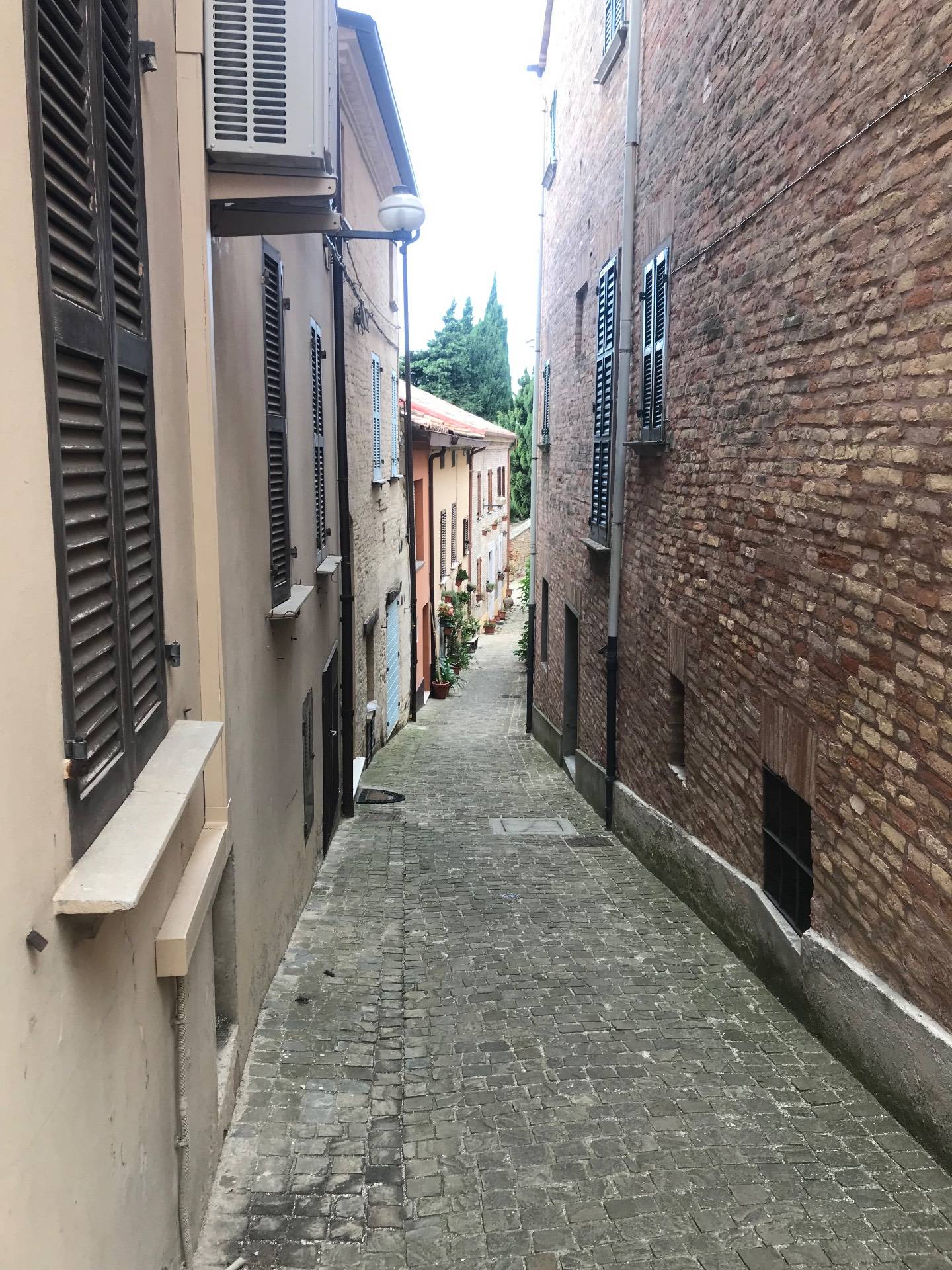 Casa singola in vendita a Mombaroccio, Cairo