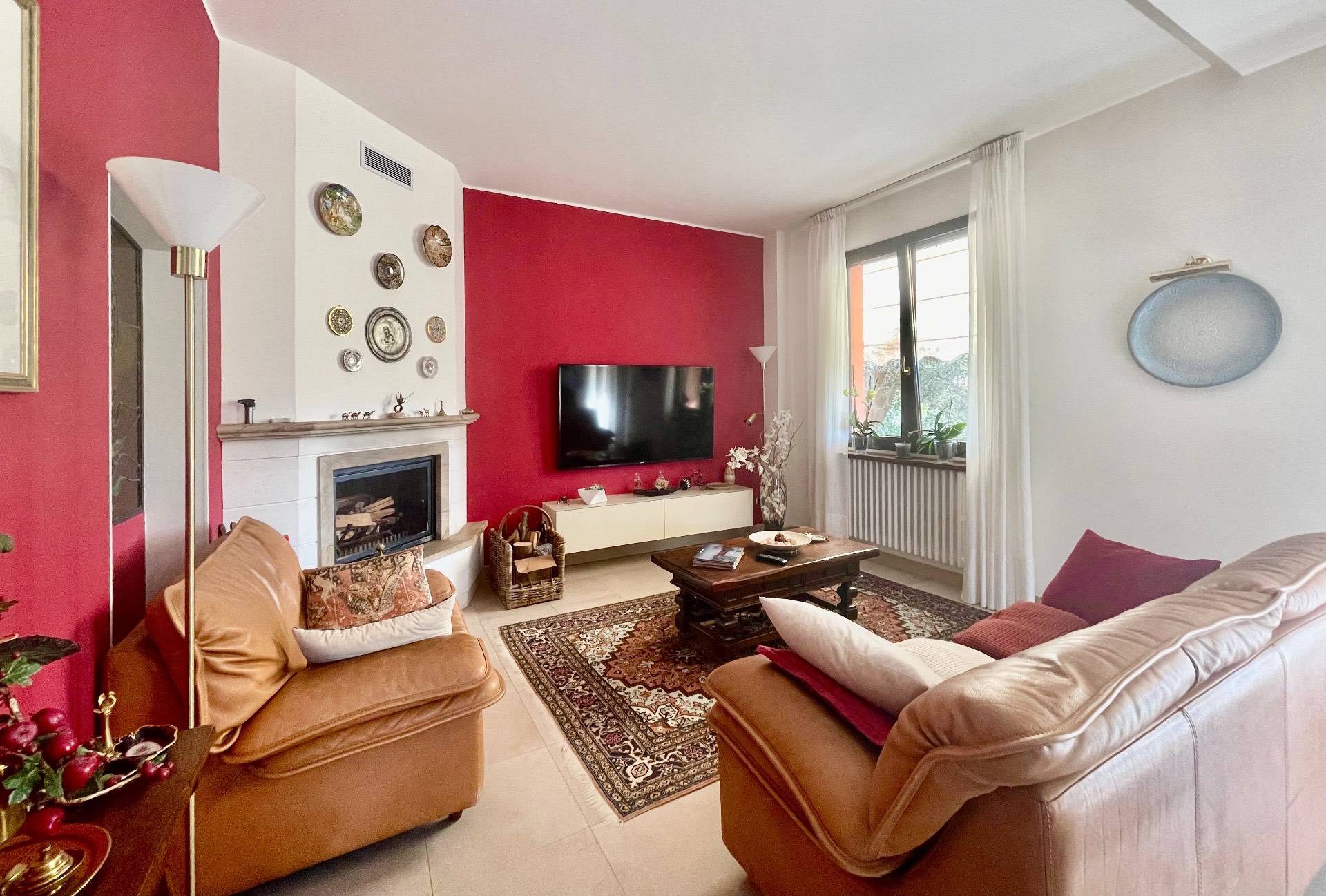 Villa in vendita a Mombaroccio, Villagrande