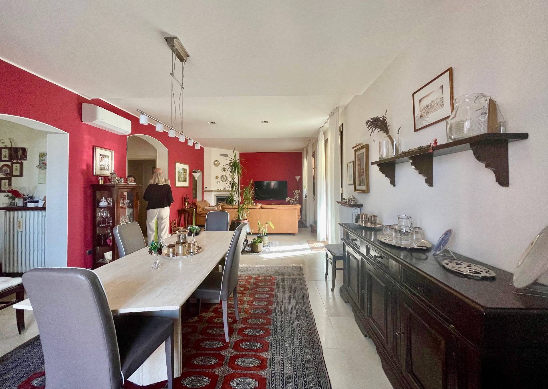 Villa in vendita a Mombaroccio, Villagrande