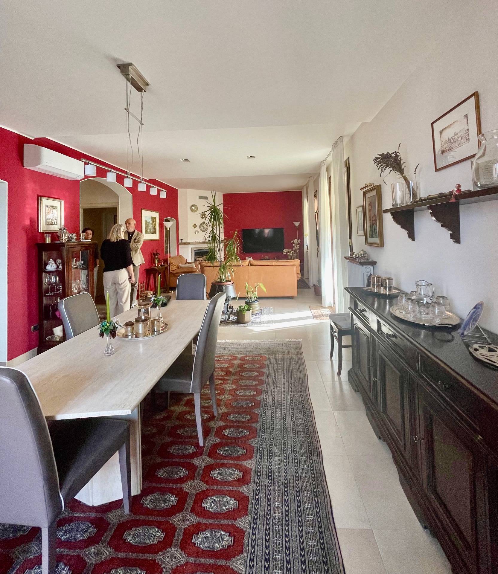 Villa in vendita a Mombaroccio, Villagrande