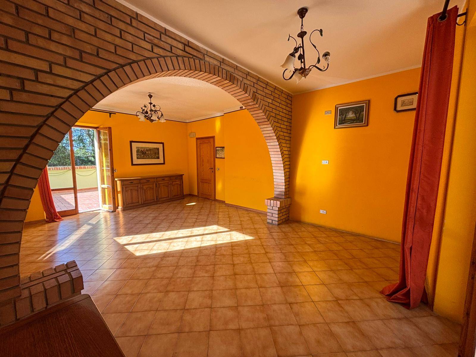 Casa singola in vendita a Mombaroccio