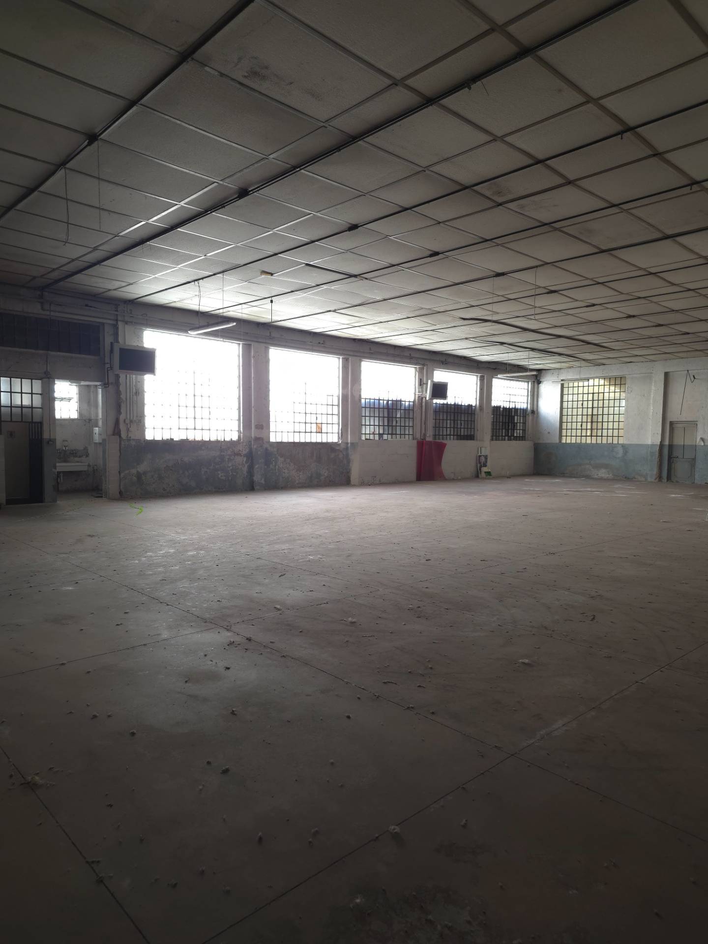 IMMOBILE INDUSTRIALE in vendita a Solbiate Arno