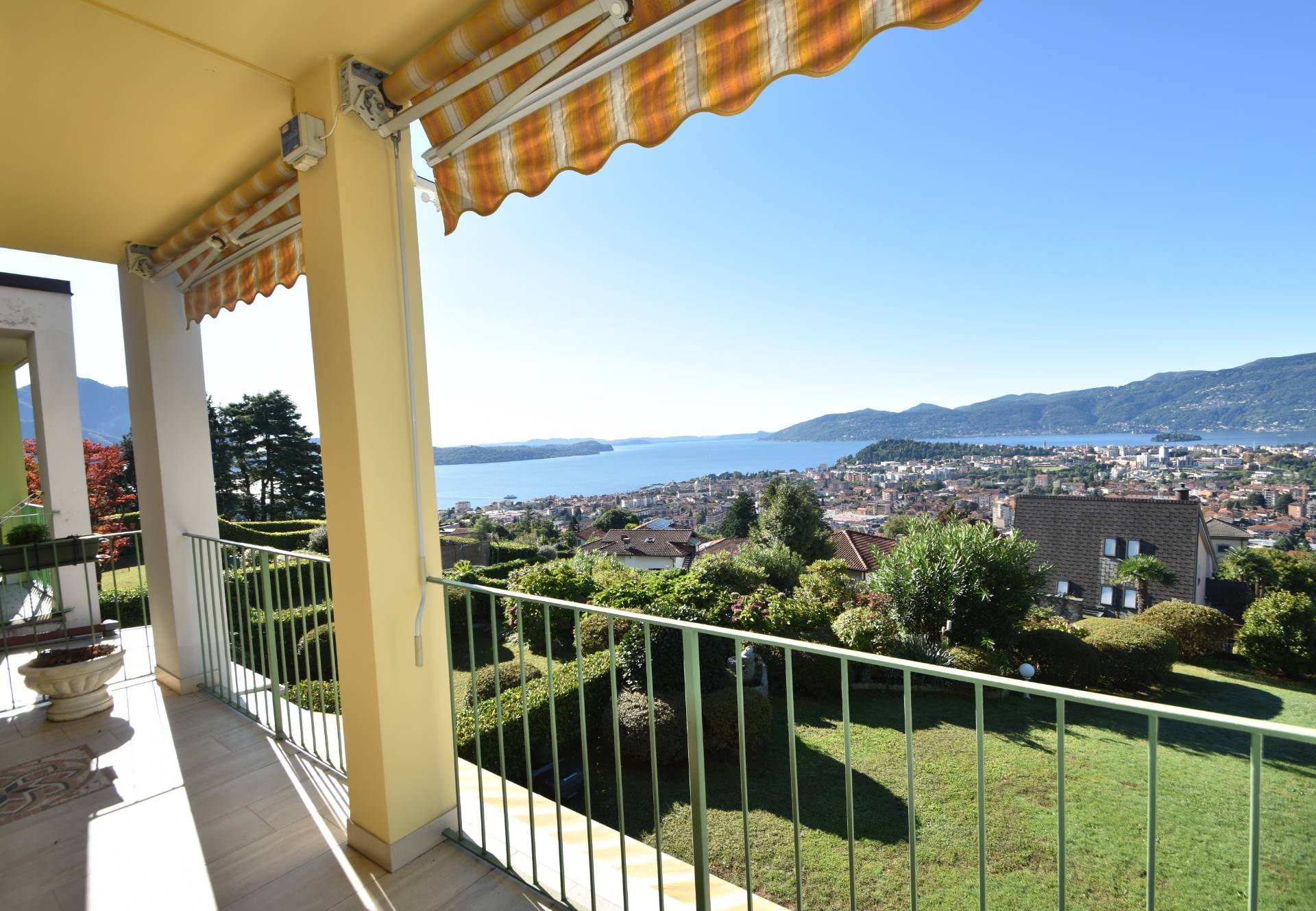 Villette a schiera in vendita a Verbania, Intra lago