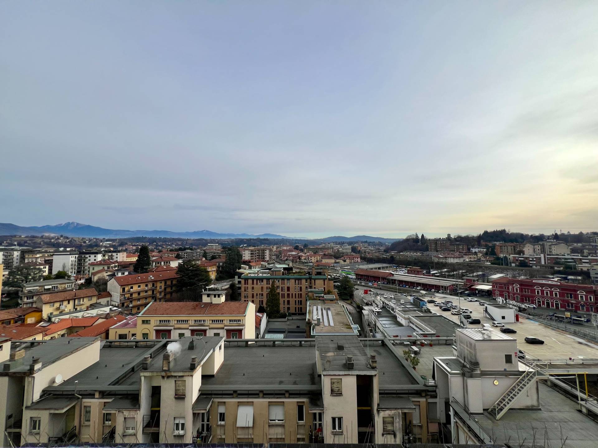 Appartamento in vendita a Varese