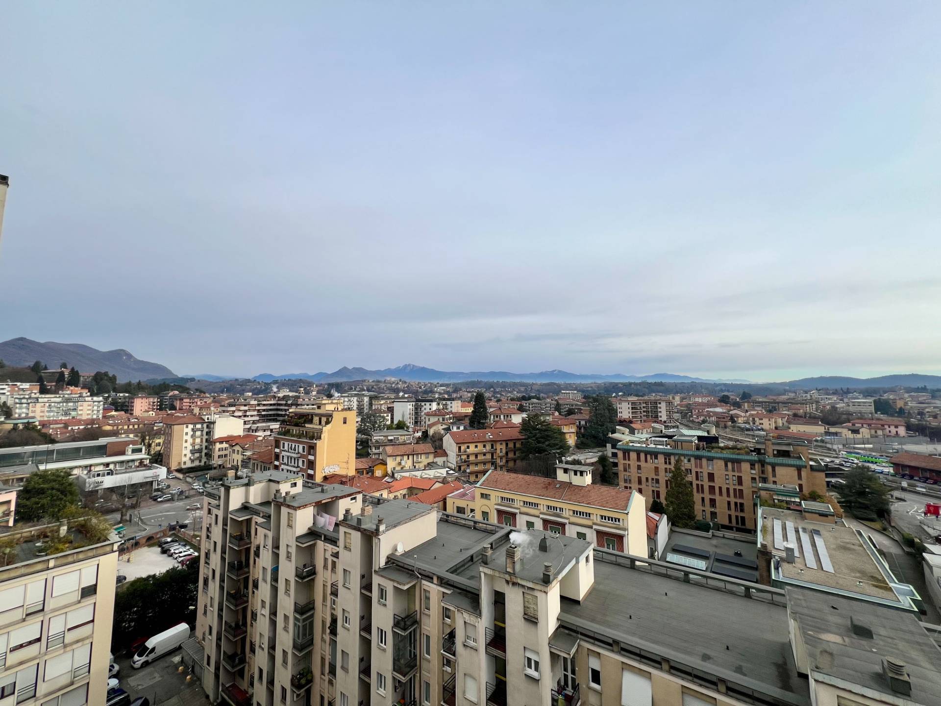 Appartamento in vendita a Varese