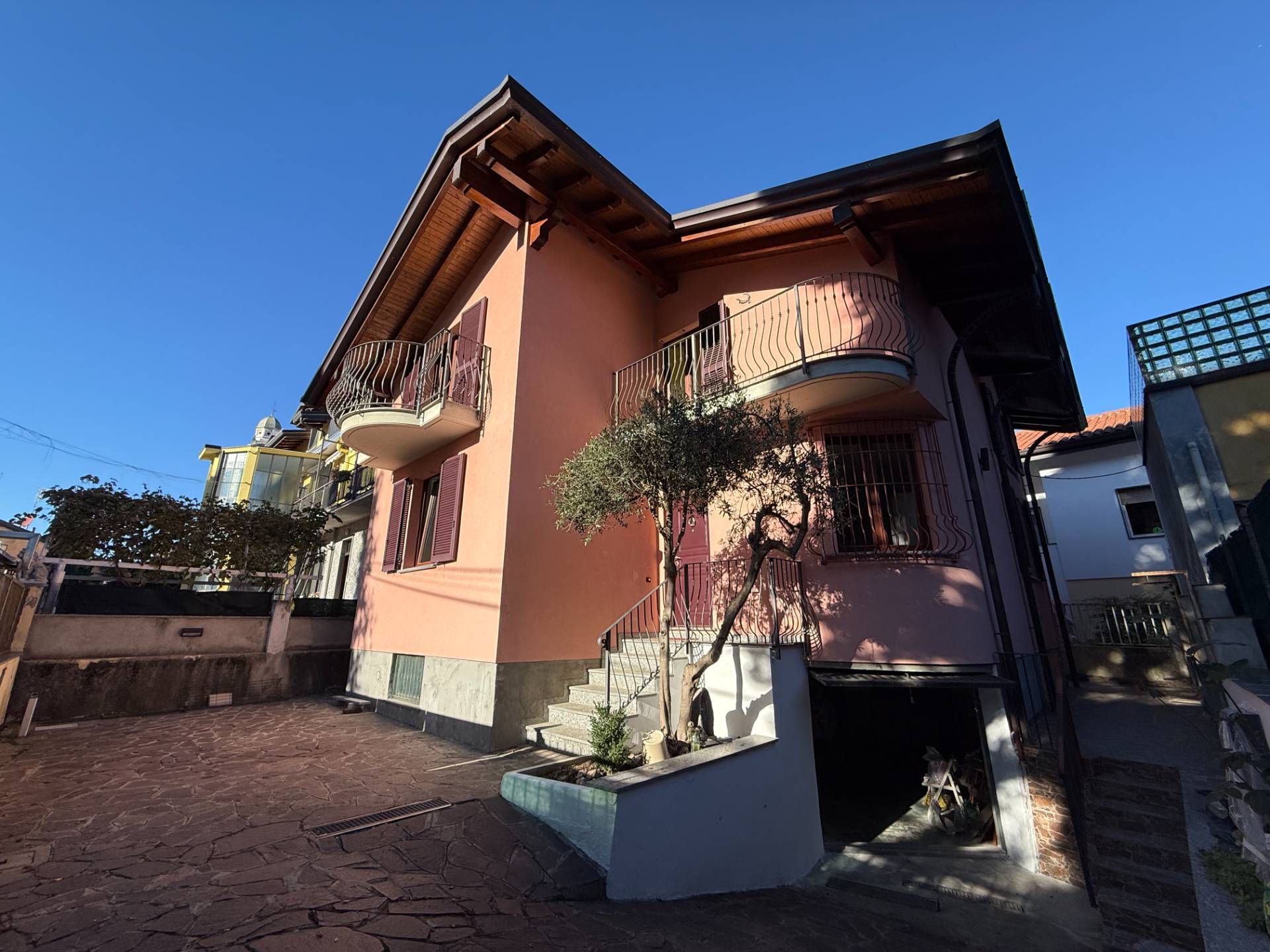 Casa singola in vendita a Tradate