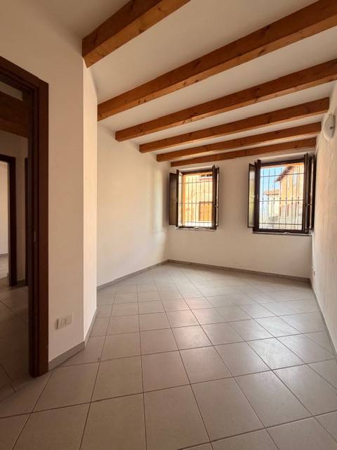 Appartamento in affitto a Crosio della Valle