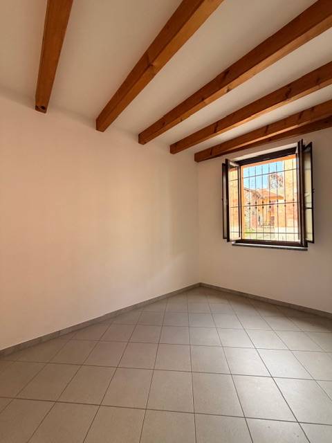 Appartamento in affitto a Crosio della Valle