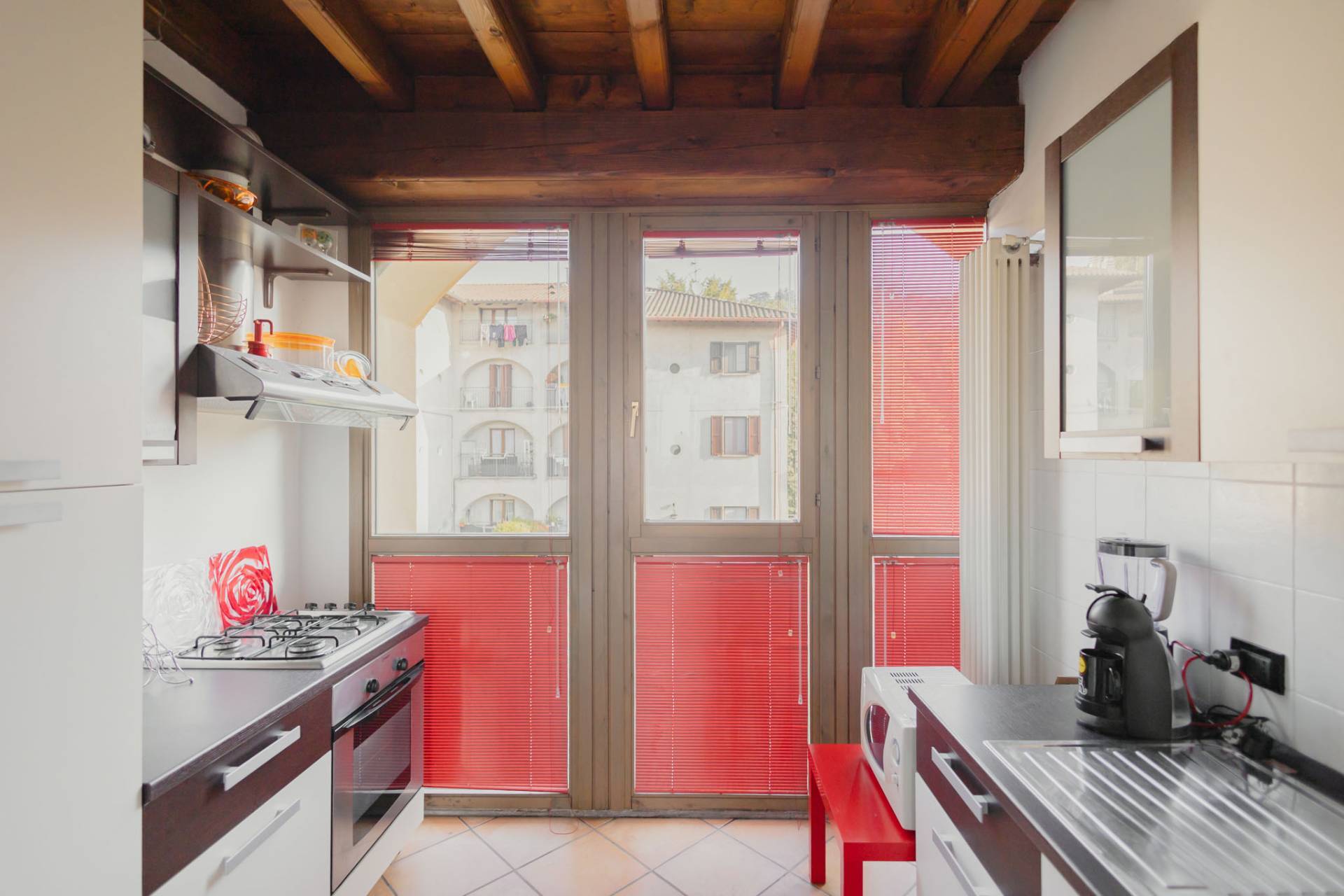 Appartamento in vendita a Luvinate